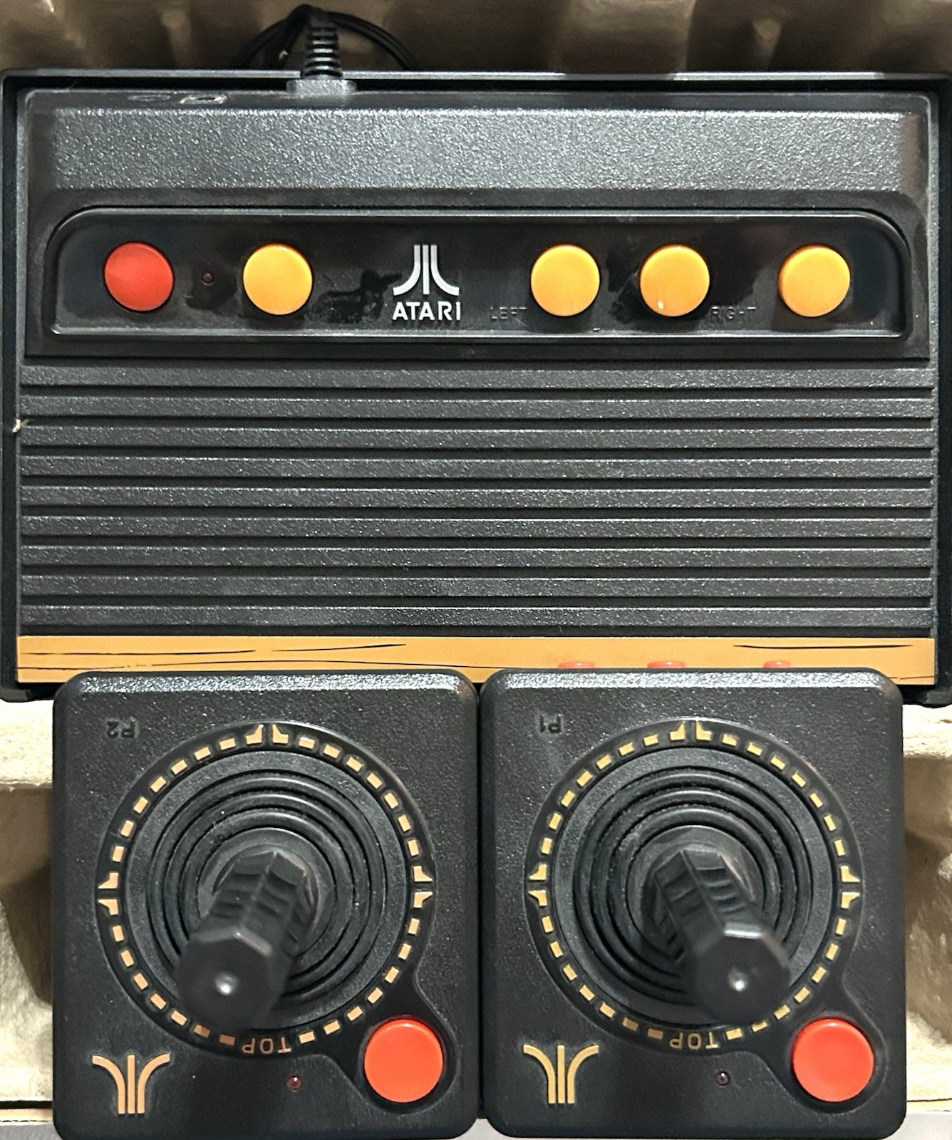 Atari 40th Anniversary Flashback 4 Classic 76 Built-in Games Console Sp. Ed.