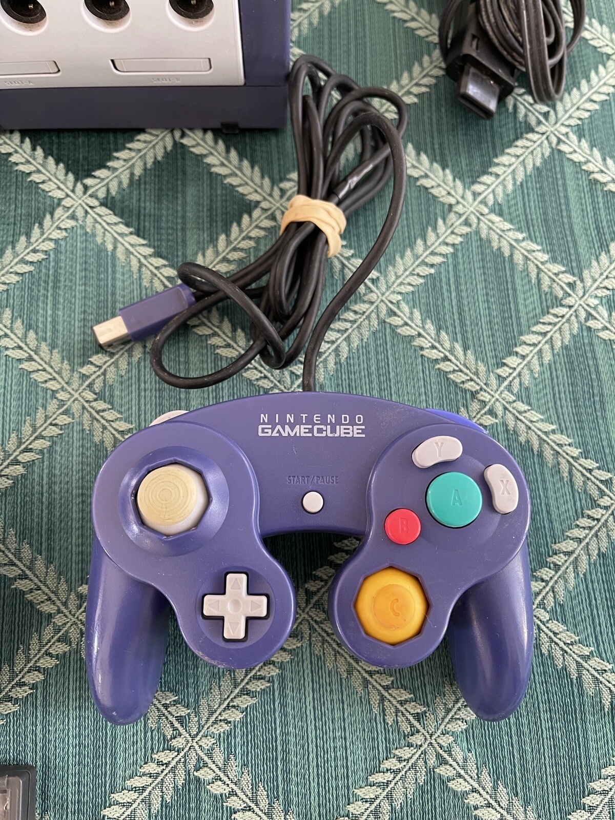 Nintendo GameCube DOL-001 Purple Indigo Console Bundle + 2 Controller & 2 Games