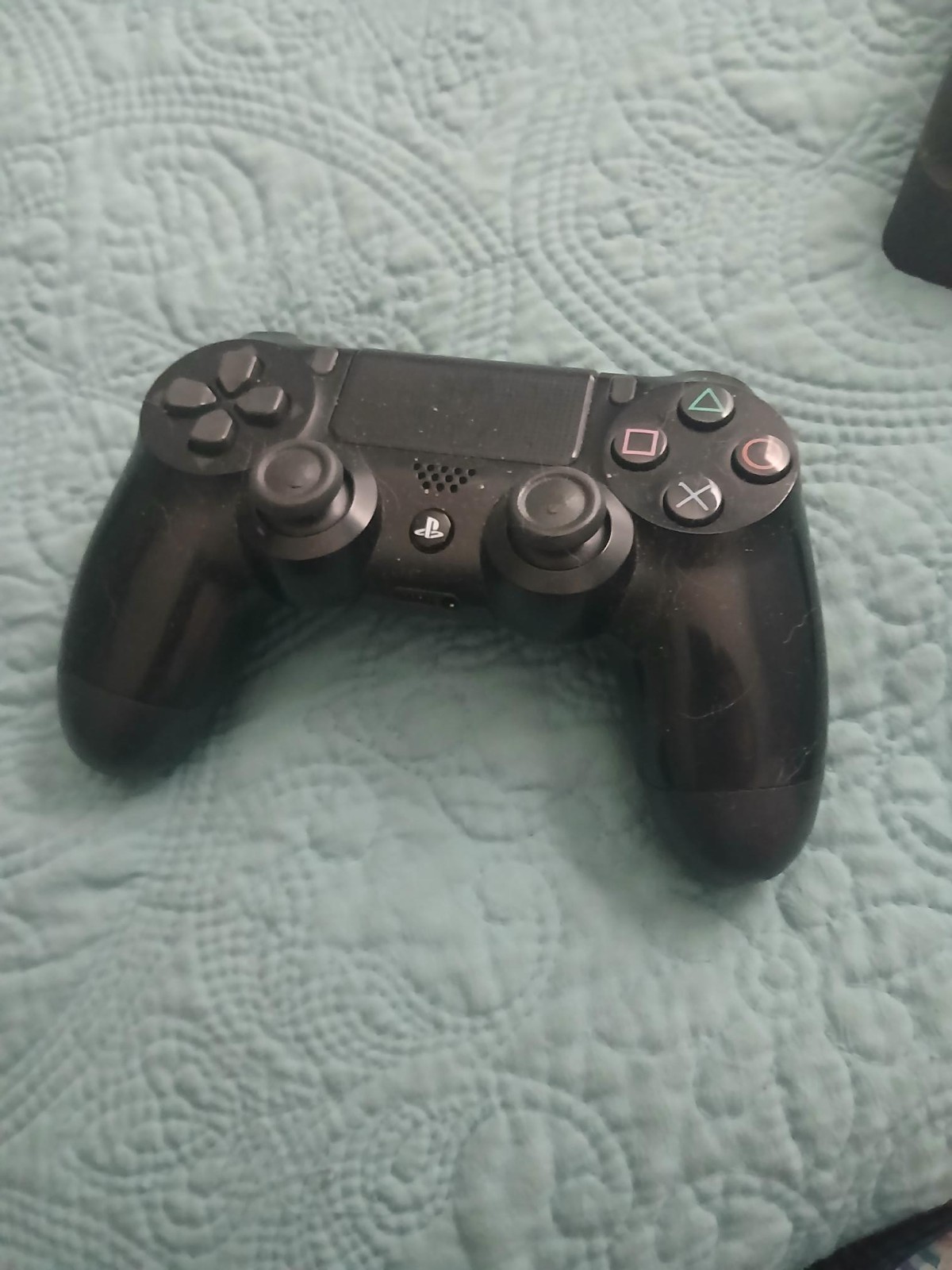 Black Used PS4 & Controller, W/ Spiderman and RDR2 (Power/Charger not included)