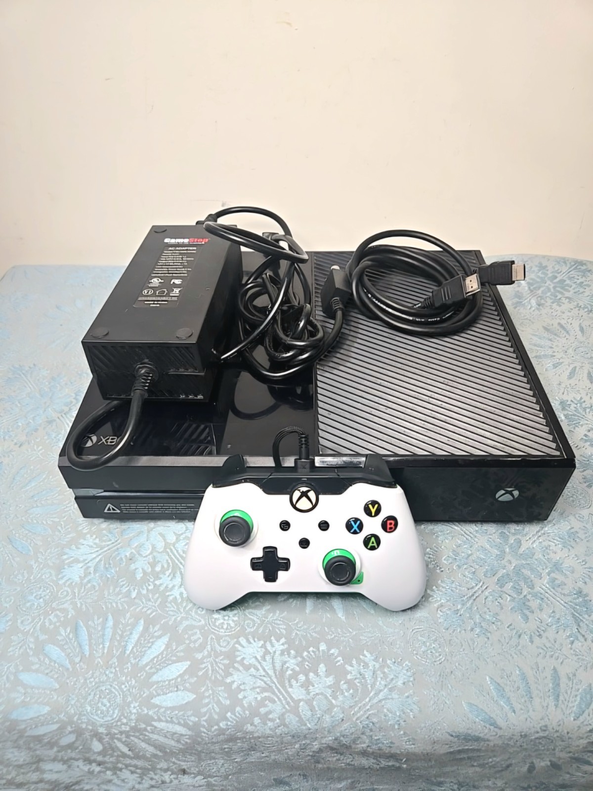 Microsoft Xbox One (1540) Video Game System 500GB