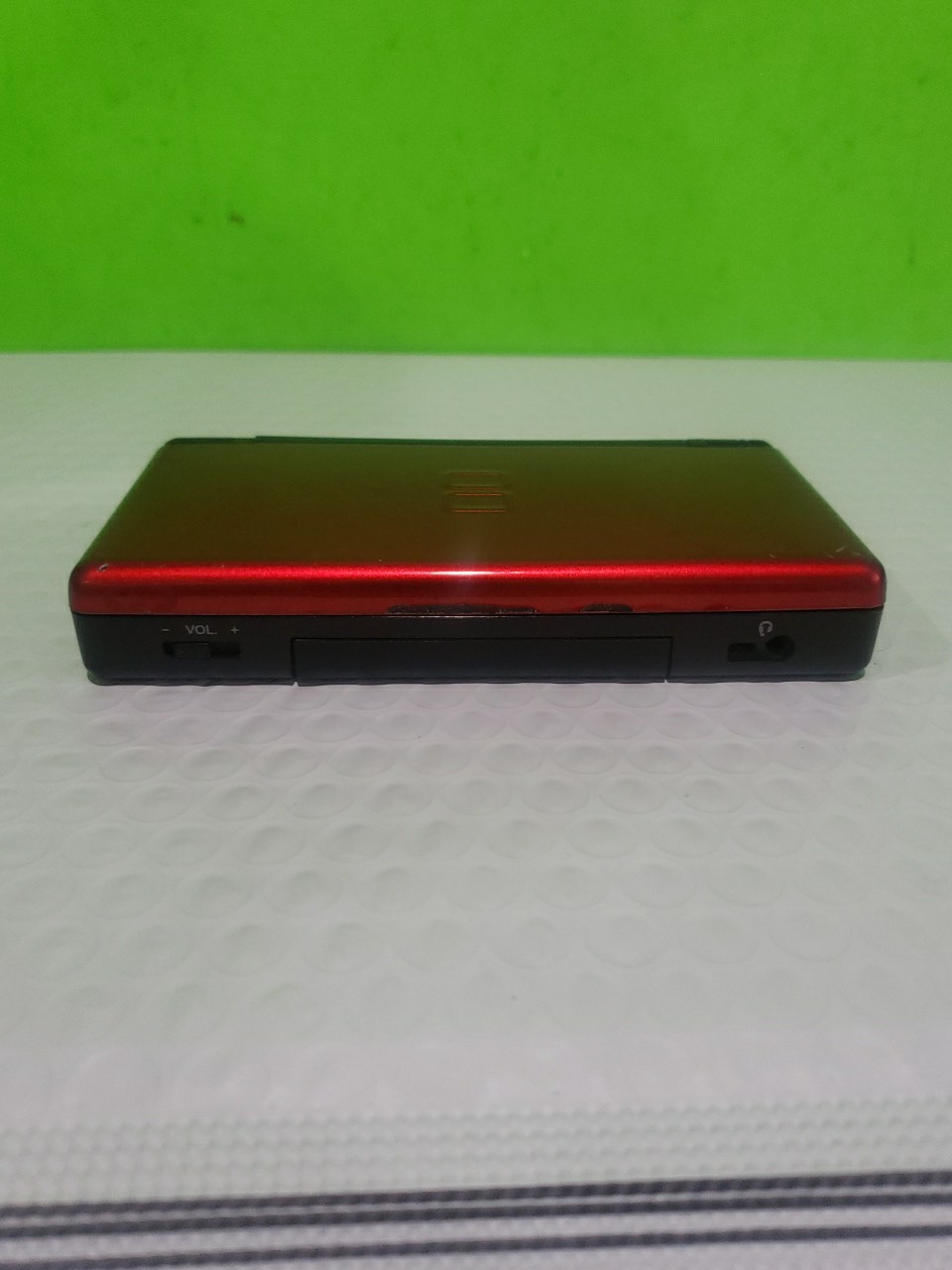 Nintendo DS Lite Handheld System – Red/Black For Part Only As Is