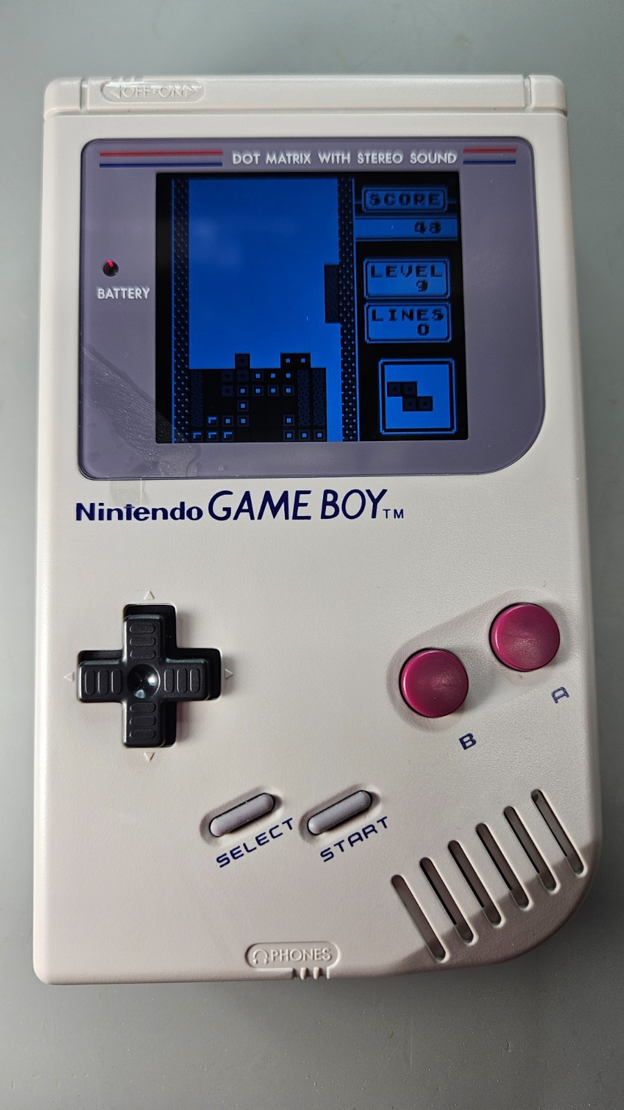 SL-DMG-01 – OEM Game Boy Internals – IPS Display, 10hr battery, Tetris, & Case!