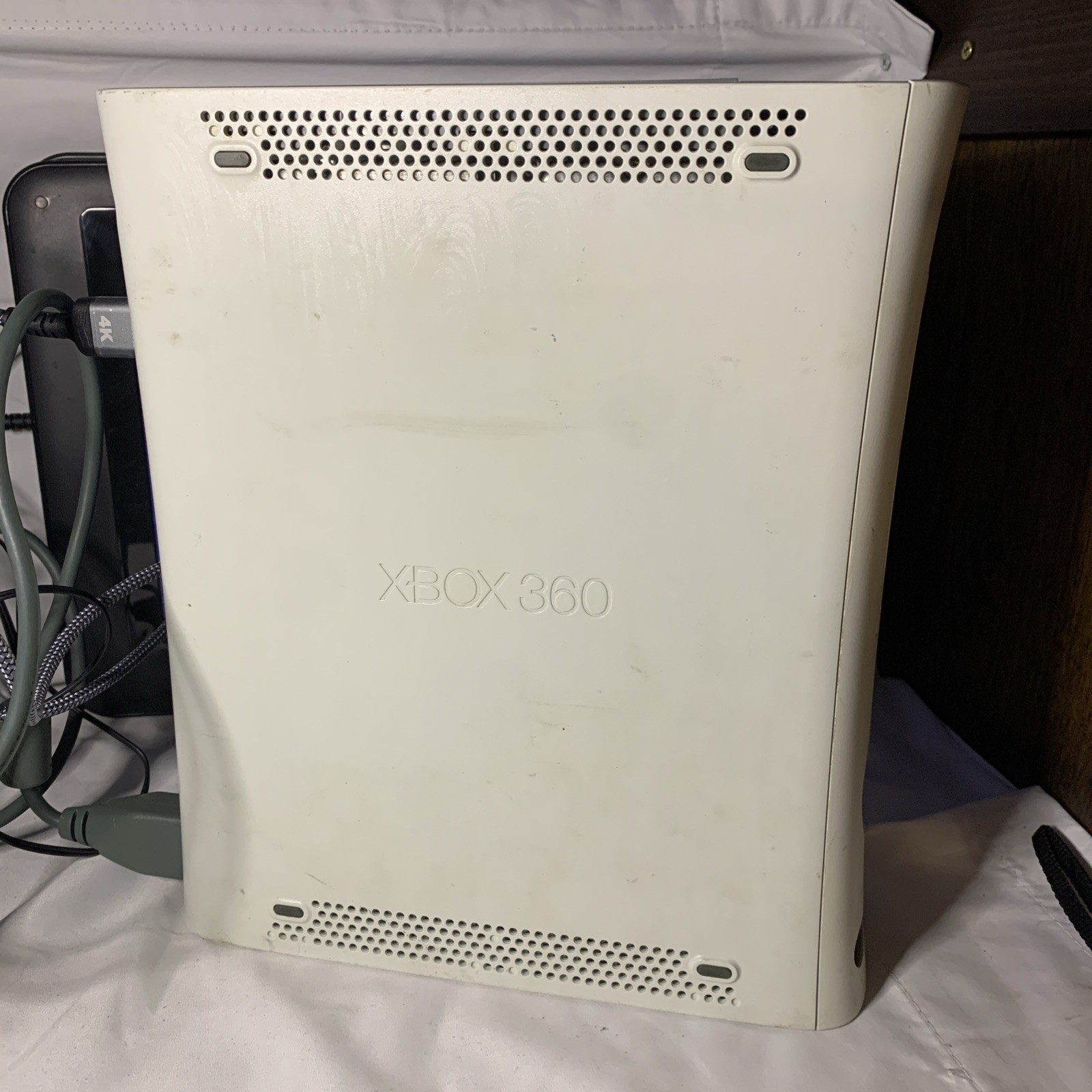 Microsoft Xbox 360 Arcade White Console + Power Chord Only Read Description