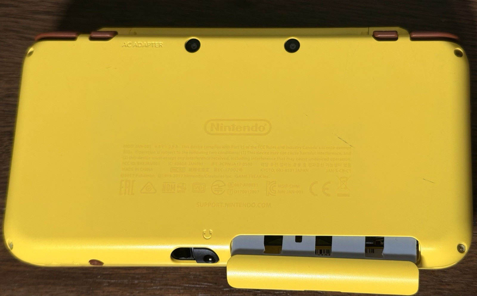 Nintendo New 2DS LL Pikachu Edition Pokemon Center Limited Complete Japan