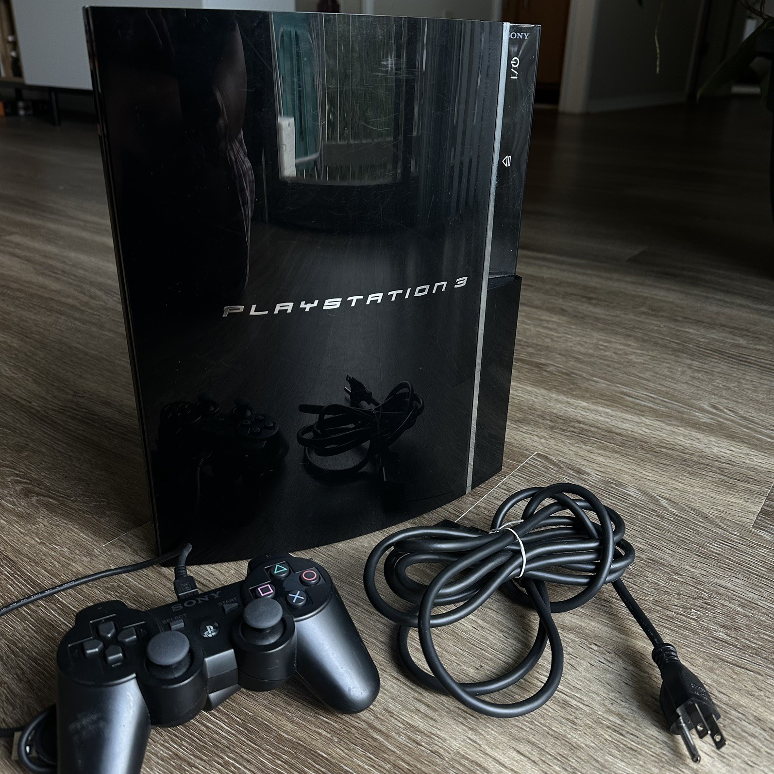 PlayStation 3 CBEH1000 PS3 60 Console Bundle Backwards Compatible PS1 PS2 discs