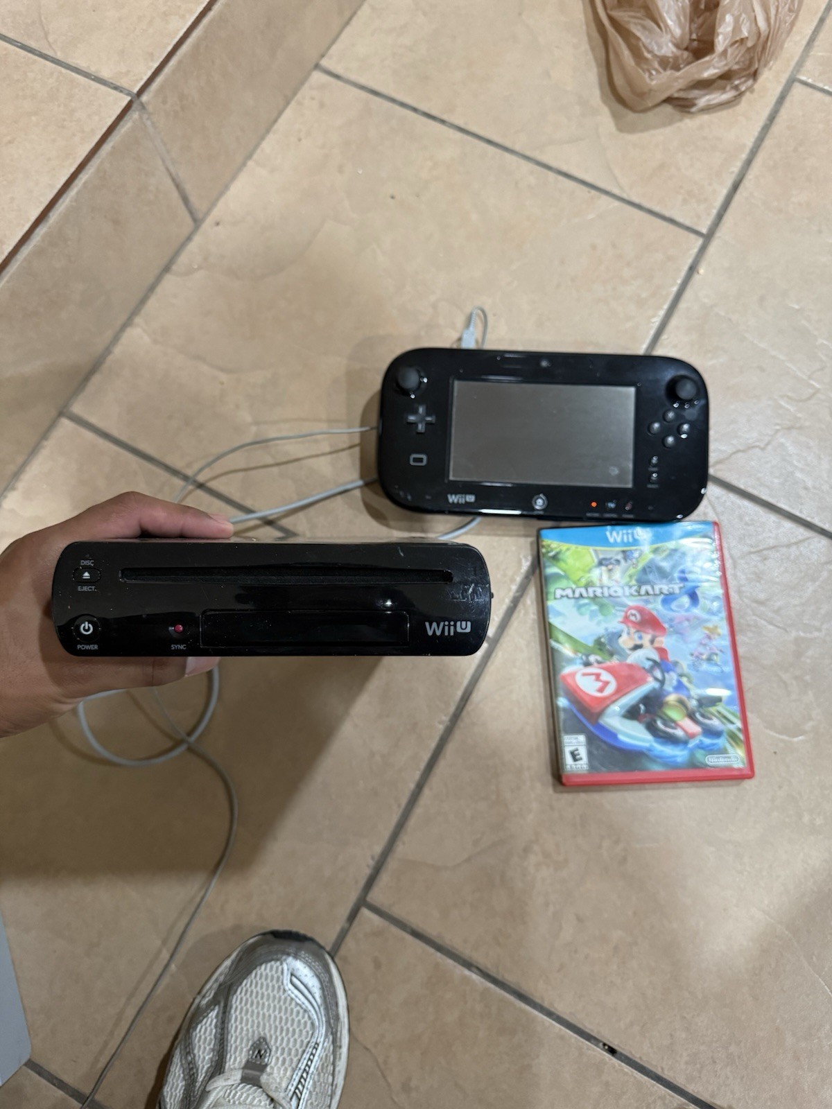 Nintendo WiiU Console Used Bundle