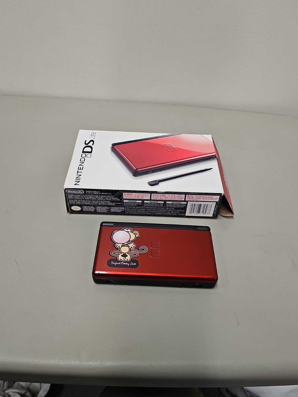 Nintendo DS Lite System Red/Black Console With Box Not Working