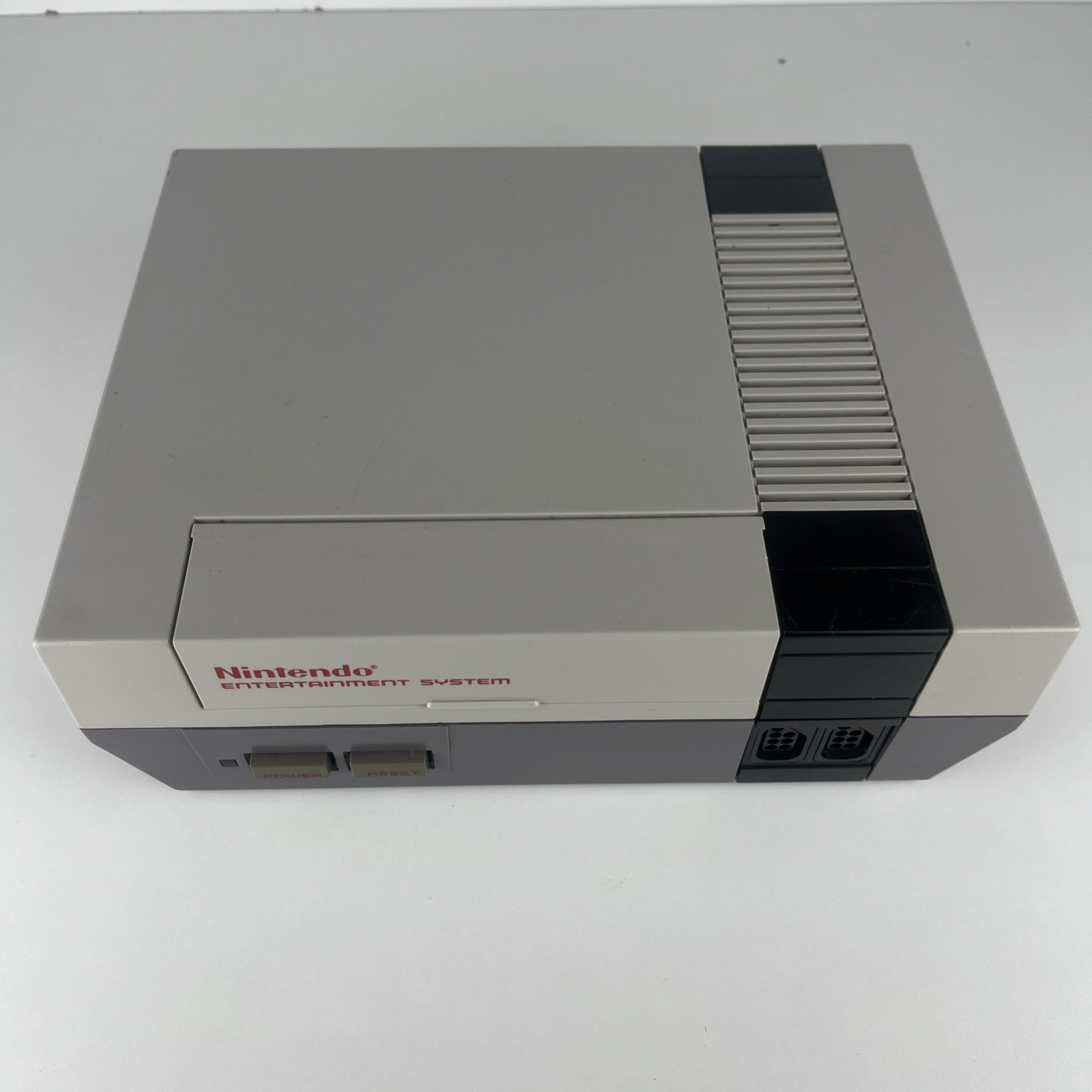 Nintendo NES System Console Bundle 2 Controllers Zapper Gun 3 Games NEW 72 PIN