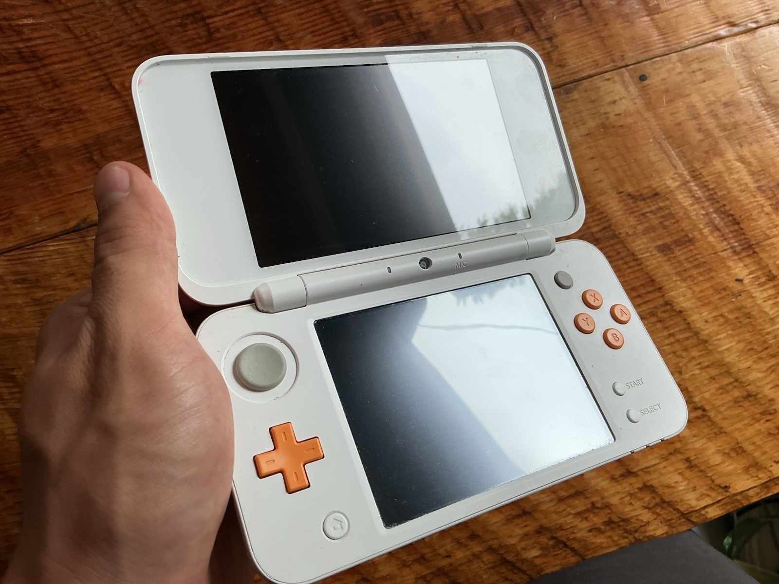 Nintendo 2DS XL White & Orange Tested and Working! Clean Screens! With Charger