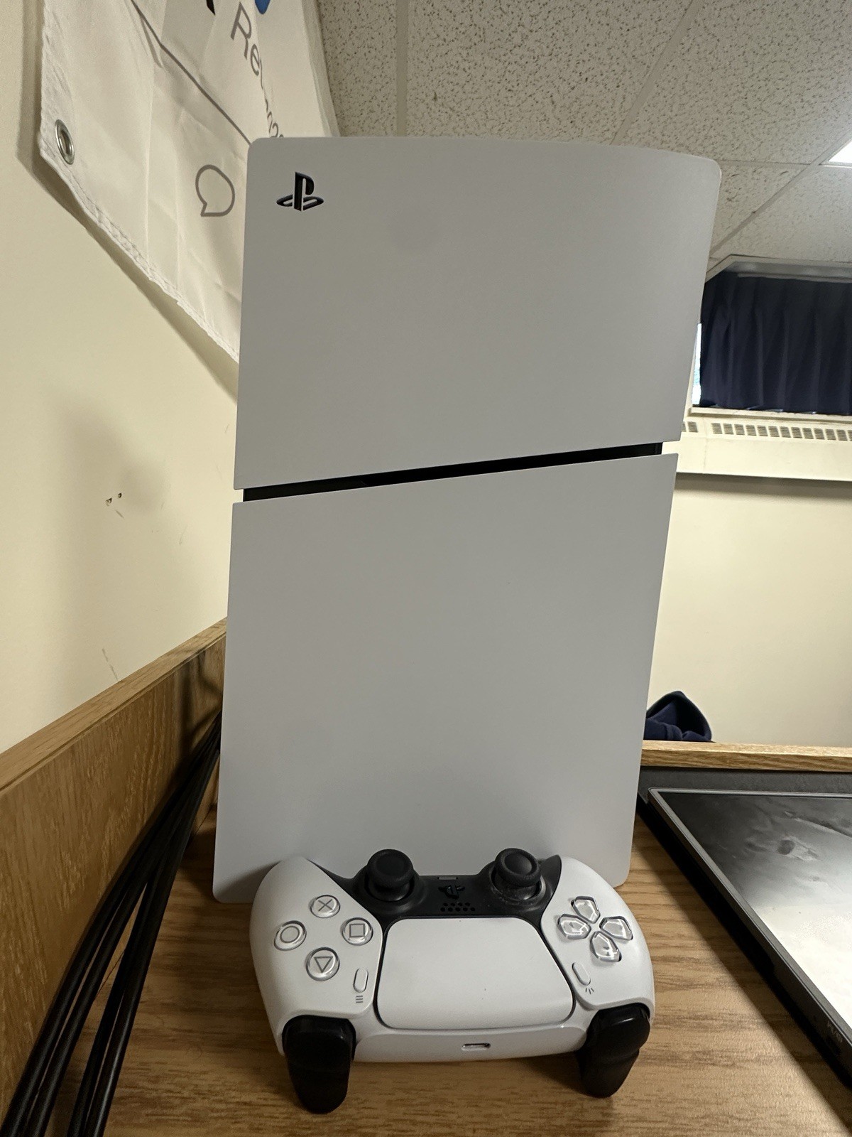Sony PlayStation 5 Slim Console White Wi-Fi USB with Controller