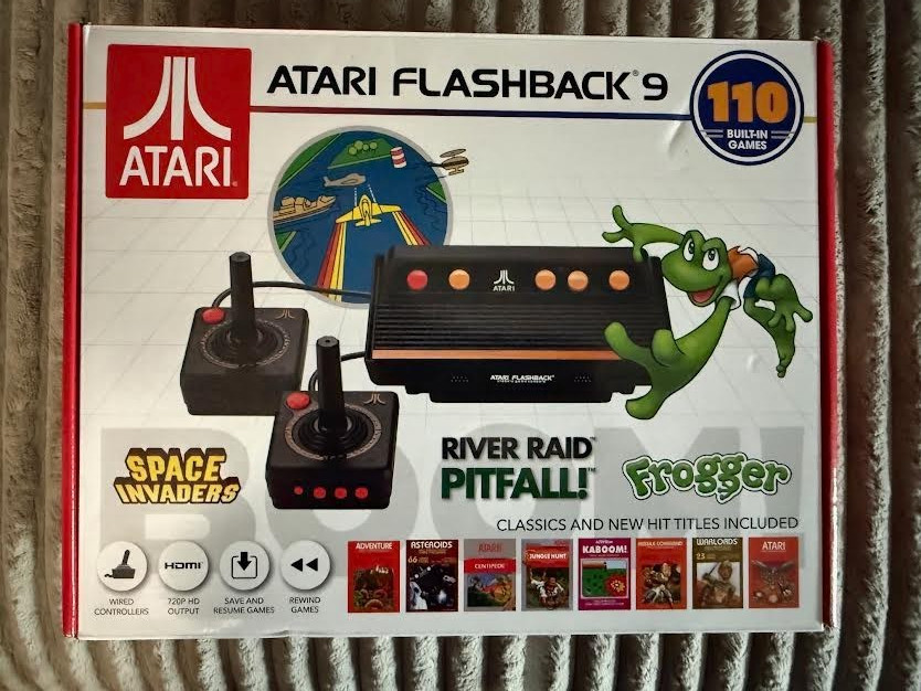 Atari Flashback 9 AR3230 Videogame Console w/ 110 Built in Games New (Open Box)
