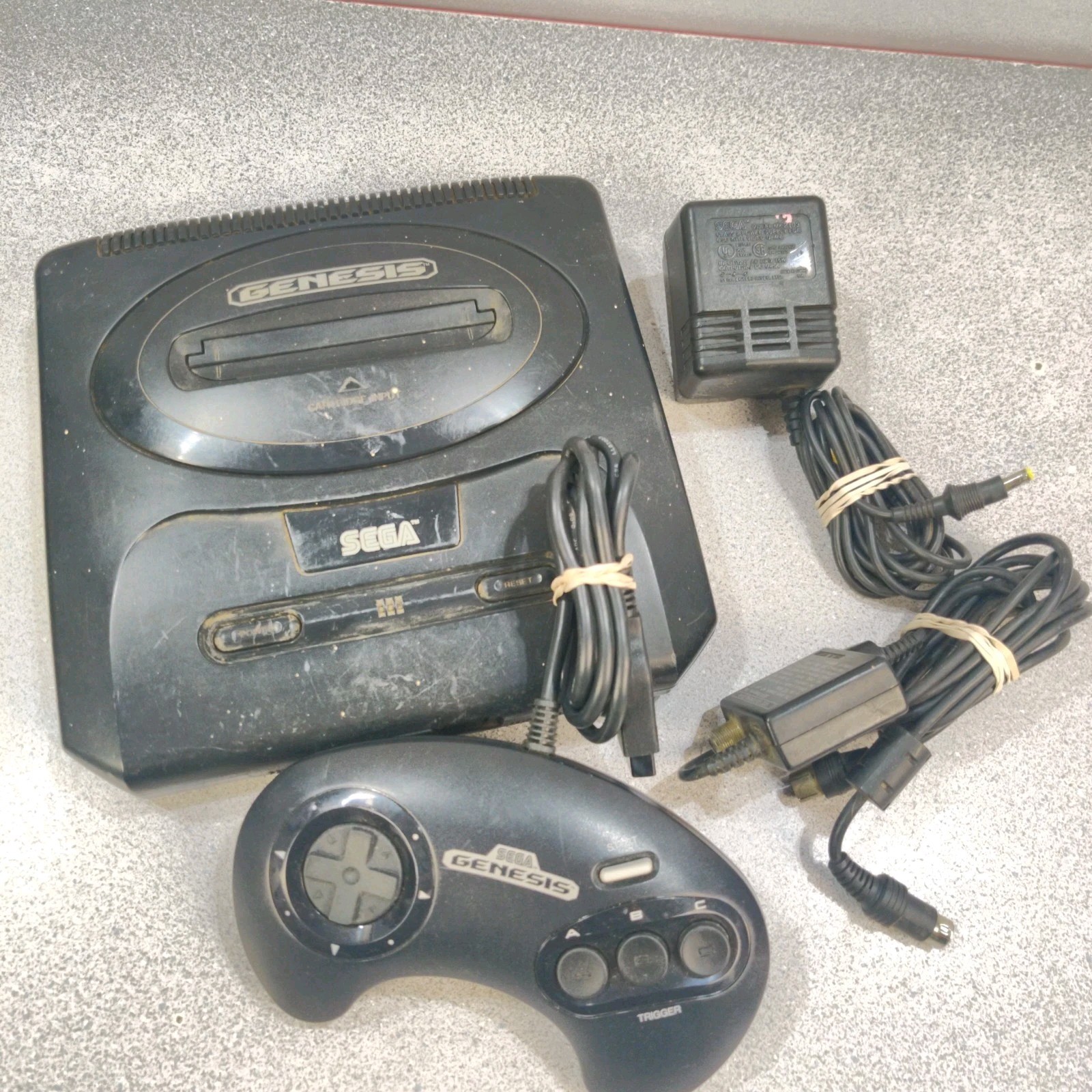 Sega Genesis console bundle w/ Controller – Powers On, Has Cords *PLEASE READ*