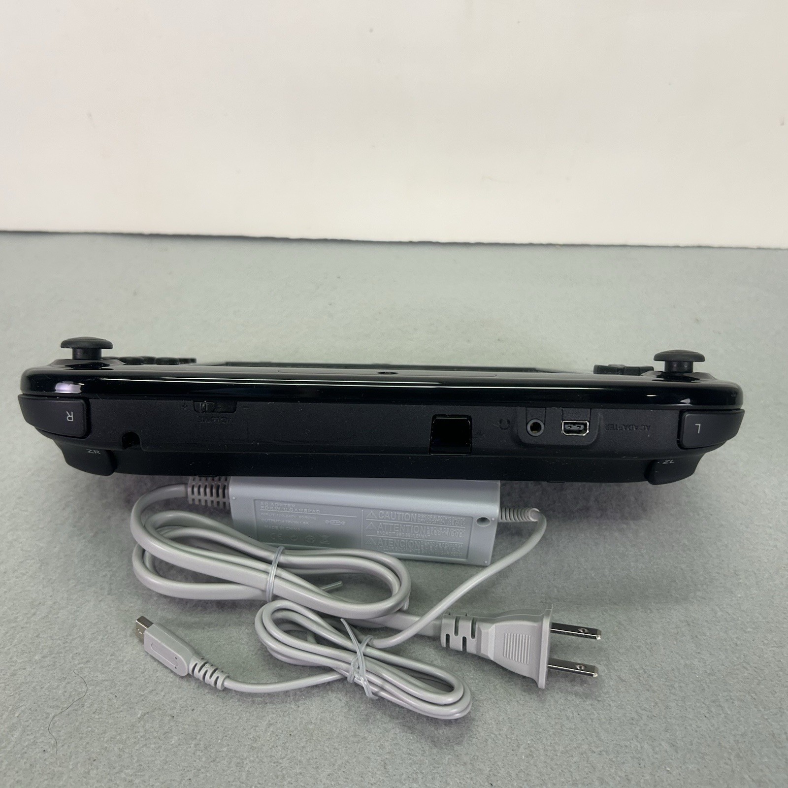 Nintendo Wii U GamePad Controller WUP-010 (USA) Black W Charger Tested Works