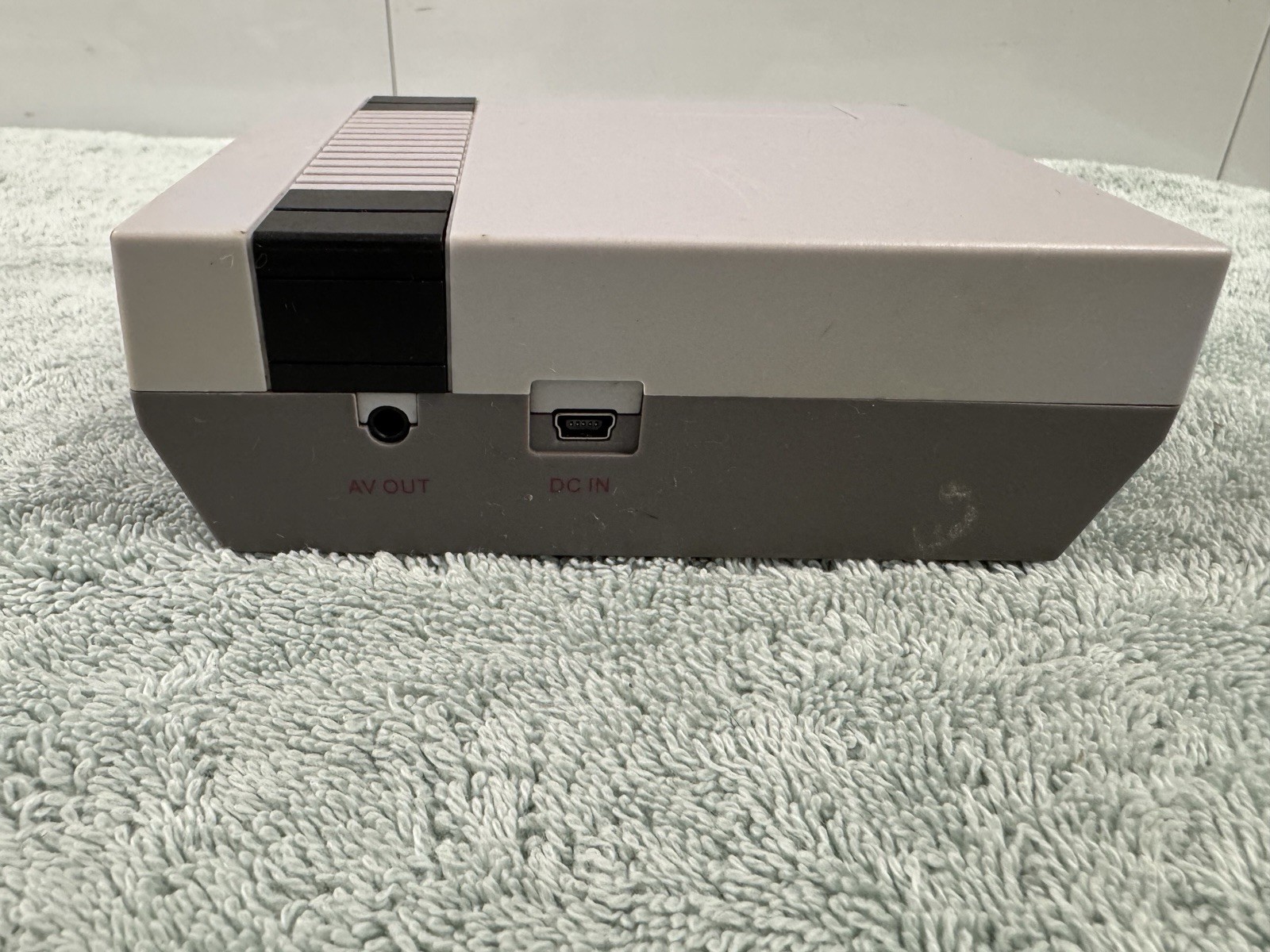 8-Bit Retro Entertainment System Console – 2 Controllers – Tested
