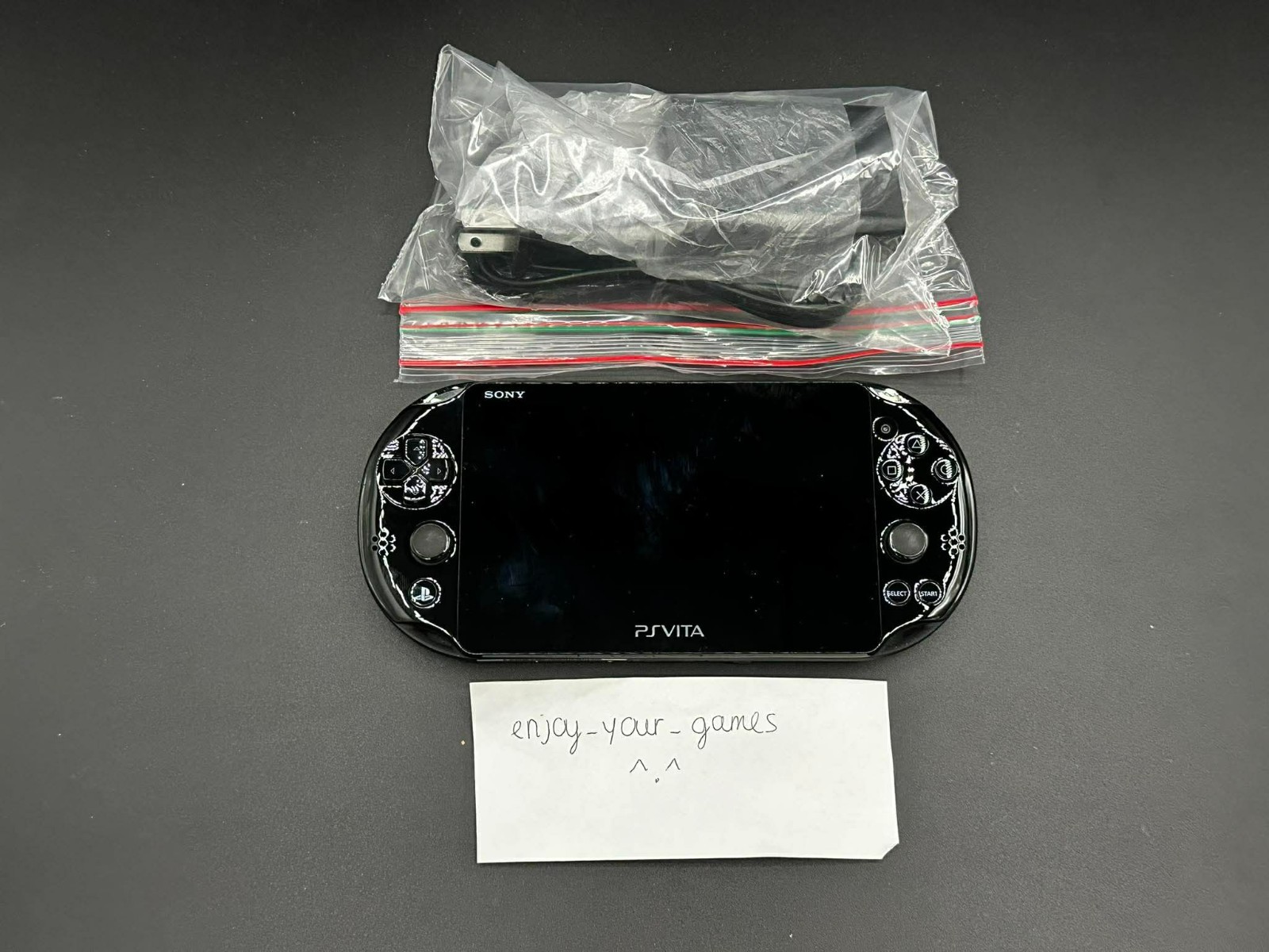 Sony PS Vita Slim PCH-2000/2001 Black Console w Charger US Seller-SHIP IN 1-DAY