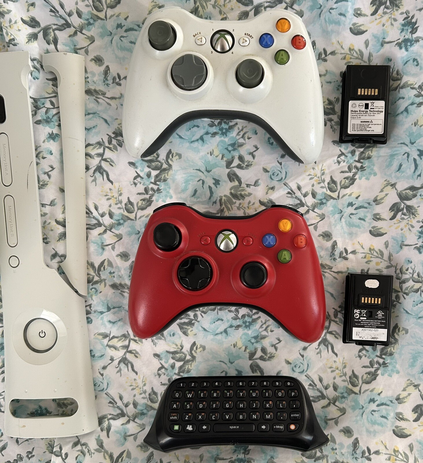 Microsoft Xbox 360 Pro System Bundle 60GB White Console (Untested) *Read Descrip