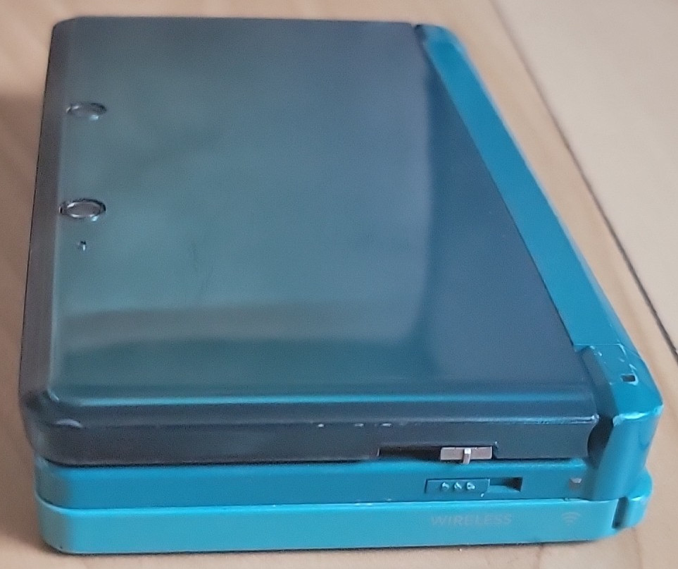 Nintendo 3DS CTR-001 Aqua Blue Handheld Game Console ONLY & Stylus TESTED READ