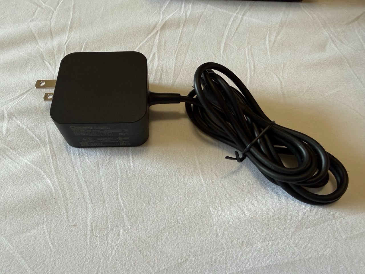 Valve Steam Deck 512GB Model 1010 LCD with Docking Station with 512GB sd card
