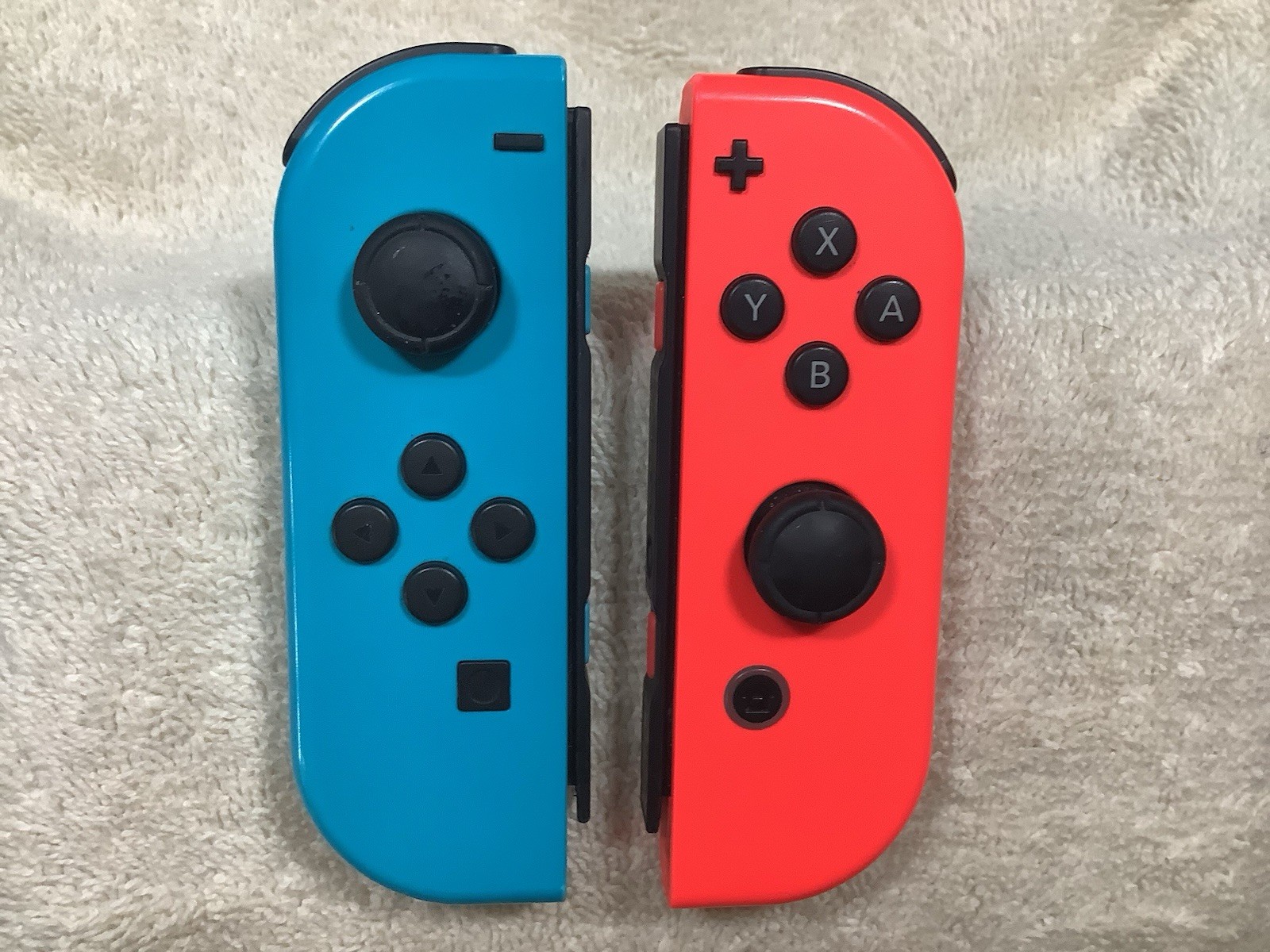 Nintendo Switch (HAC-001) Hybrid Console – Bundle w/Console & Dock