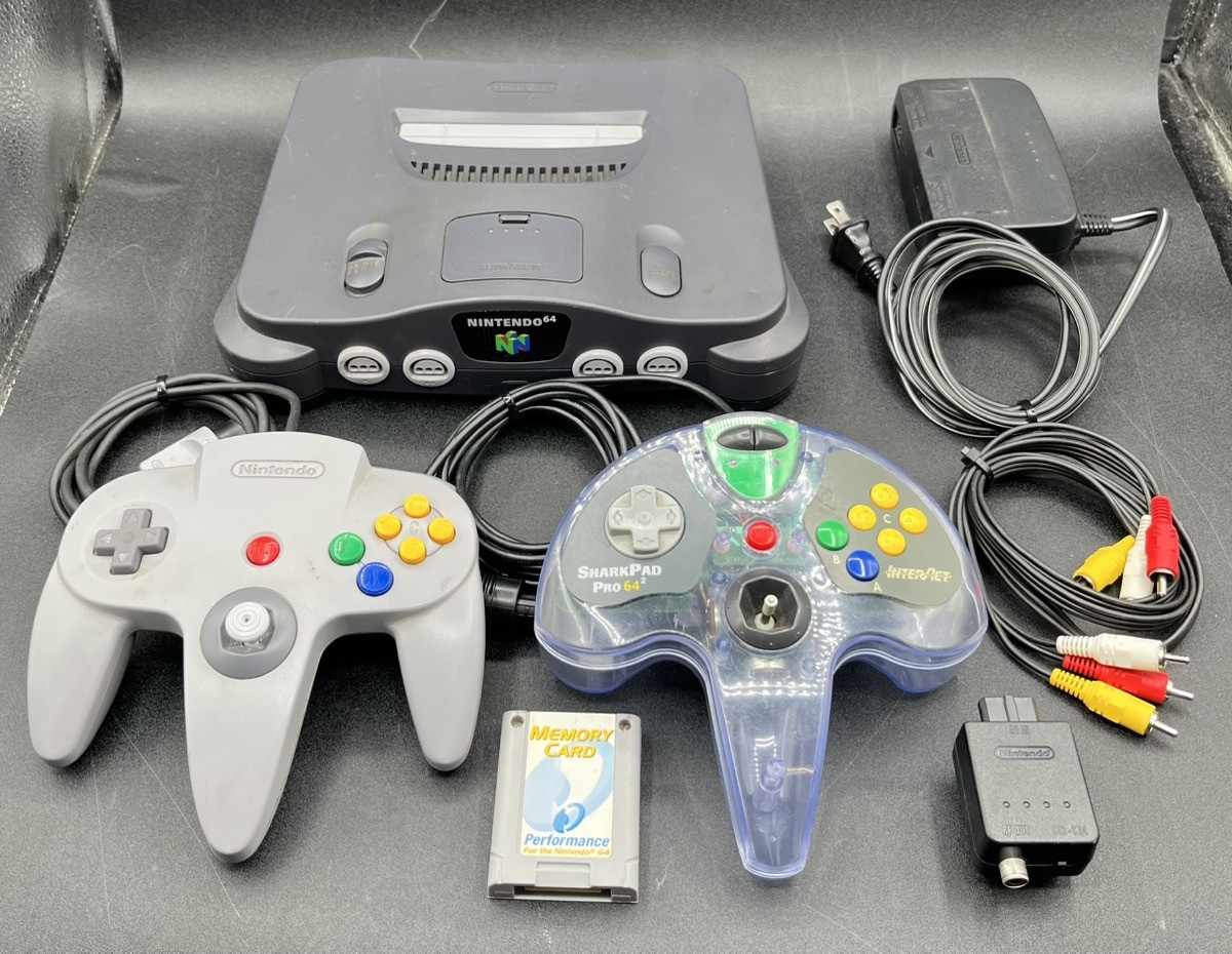 NINTENDO 64 N64 CONSOLE NUS-001 W/ 2 CONTROLLERS & CABLES (MVP034743)