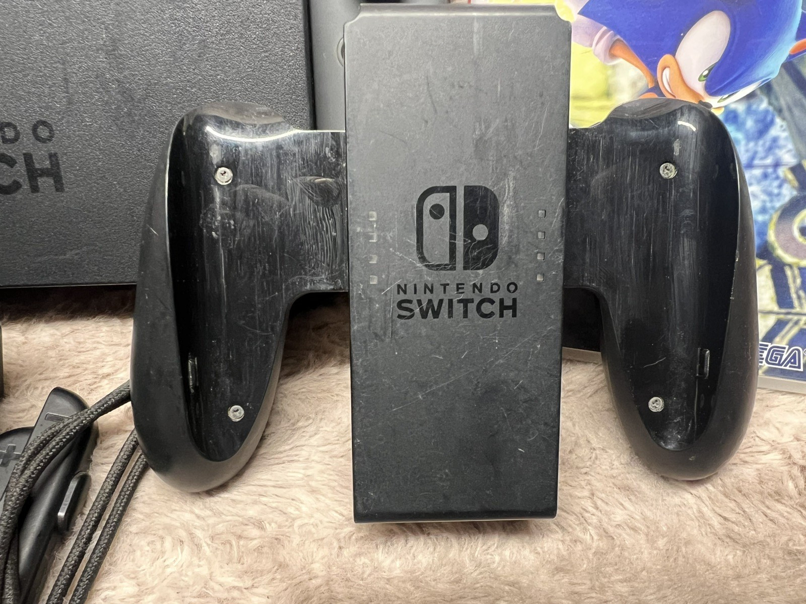 Nintendo Switch HAC-001 w/ Console Joy-Con, Dock, Charger & CARRYING CASE/GAMES