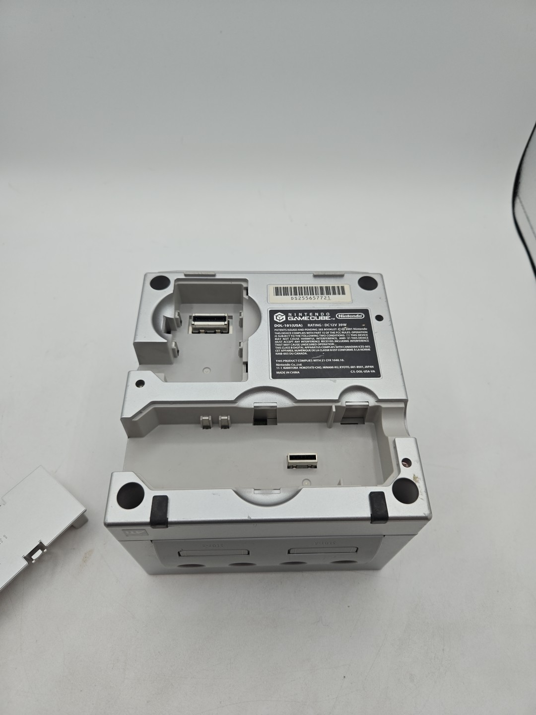 Nintendo GameCube 2001 Silver DOL-101 Console 2 Controller Bundle 2 Mem Card Oem