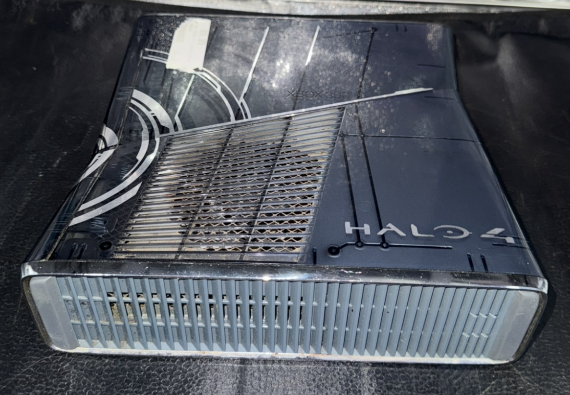 Microsoft Xbox 360 S Console Halo 4 Edition (PARTS/REPAIR)