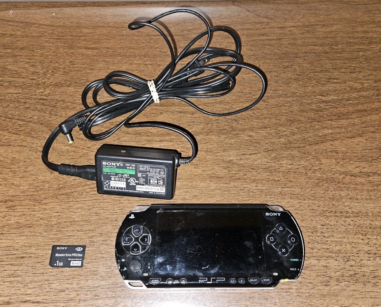 Sony PlayStation Portable Console (PSP-1001, w/ Charger, Black) Version 6.60