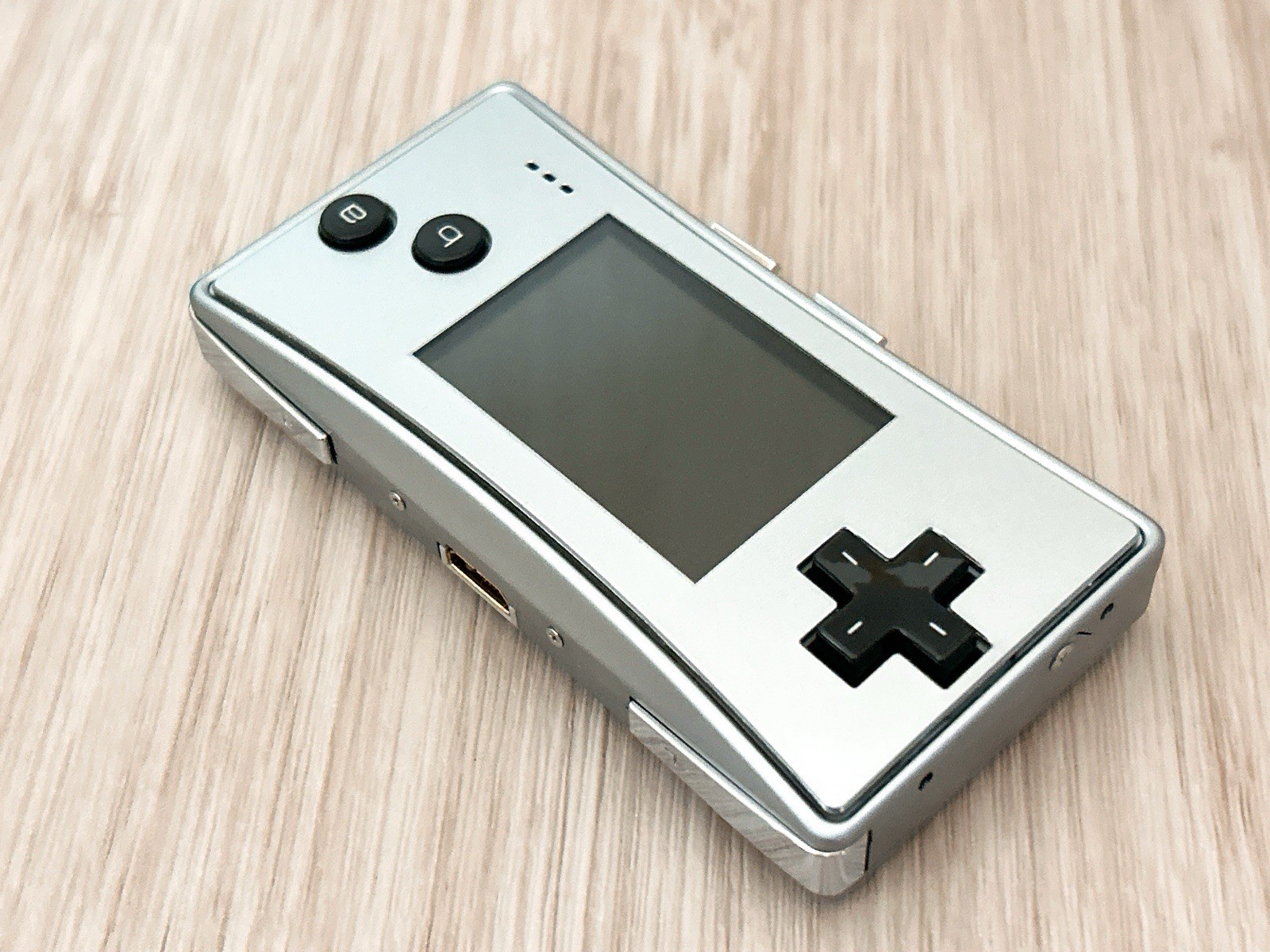 Nintendo GameBoy Micro Silver Console Complete in Box CIB – Near Mint