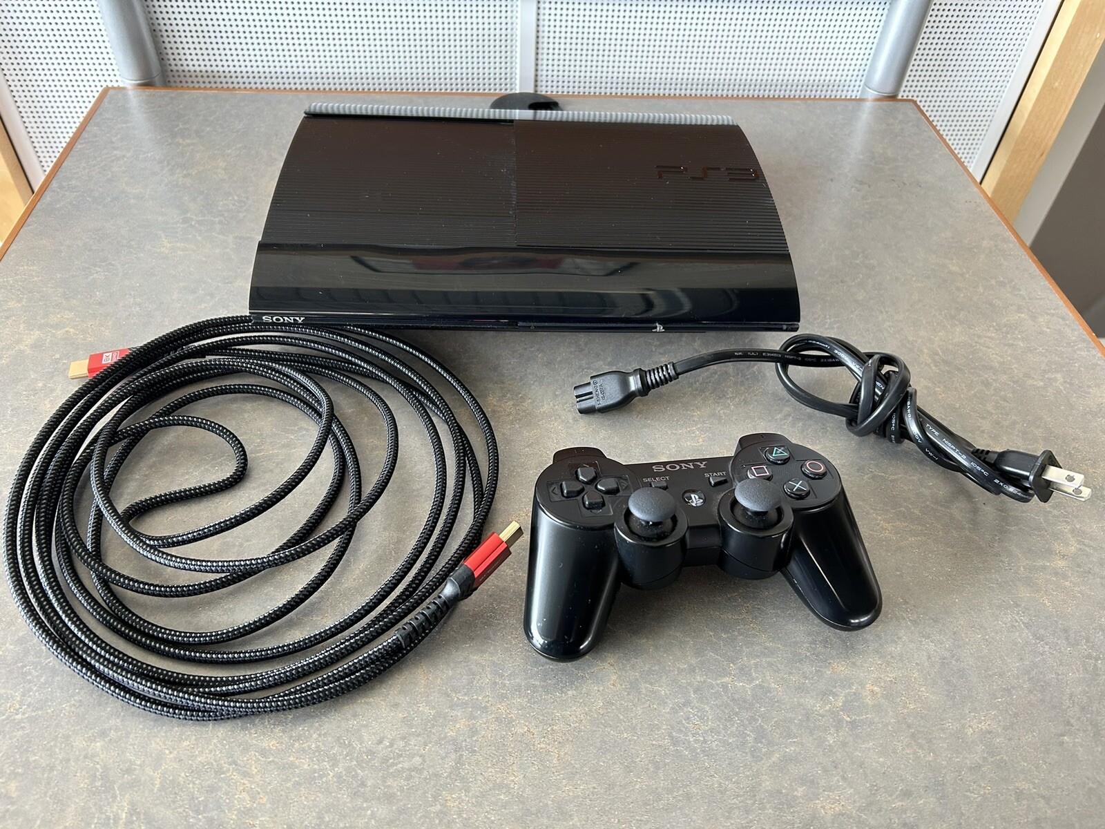 Sony PlayStation 3 Console Bundle w/controller and HDMI cable