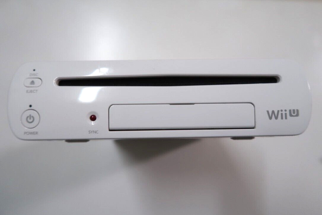 Nintendo WiiU console only　White 32GB　WUP-101(01)　Japanese　tested［C-28］