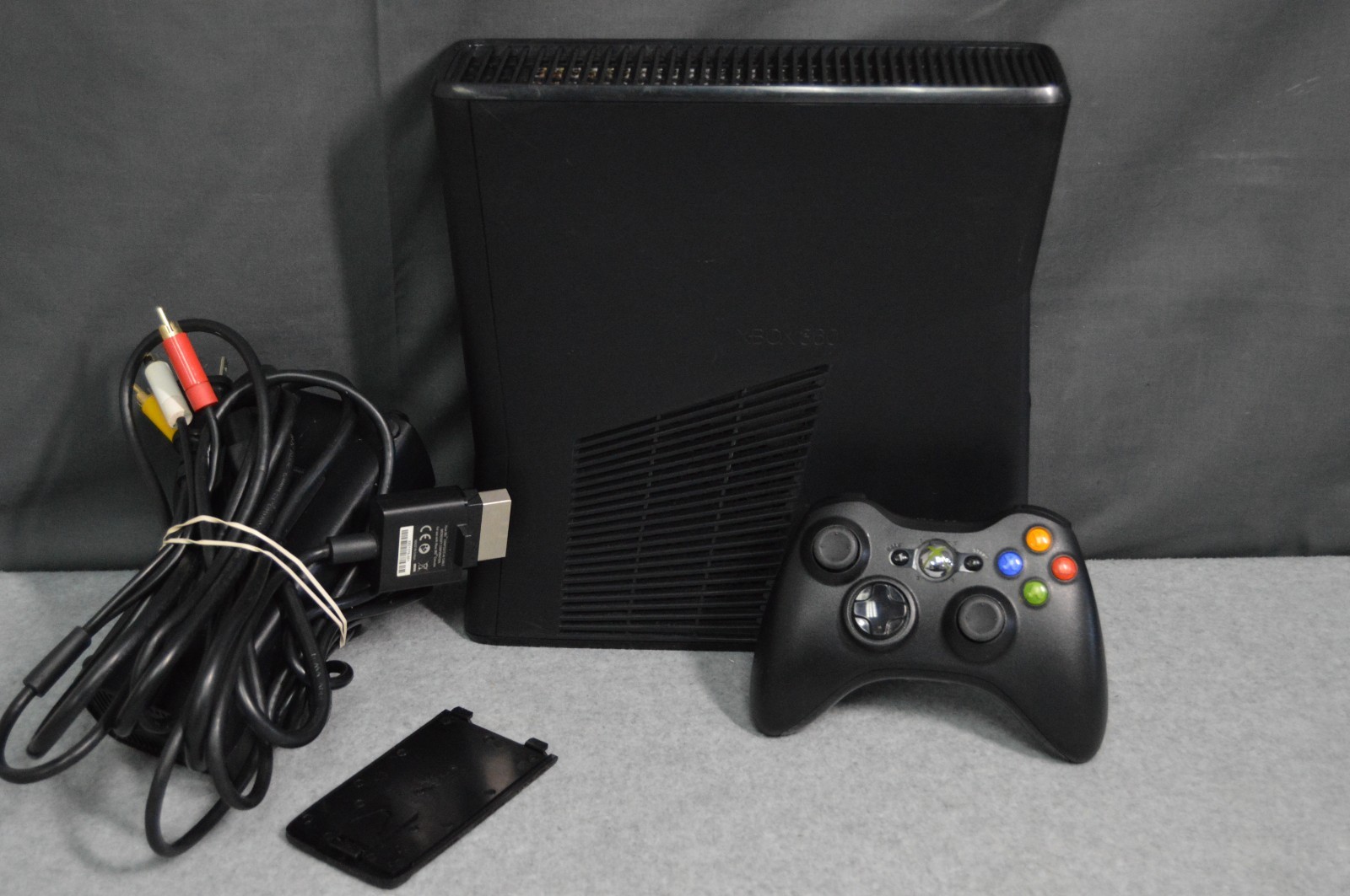 Xbox 360 S Console Tested *No Hard Drive*