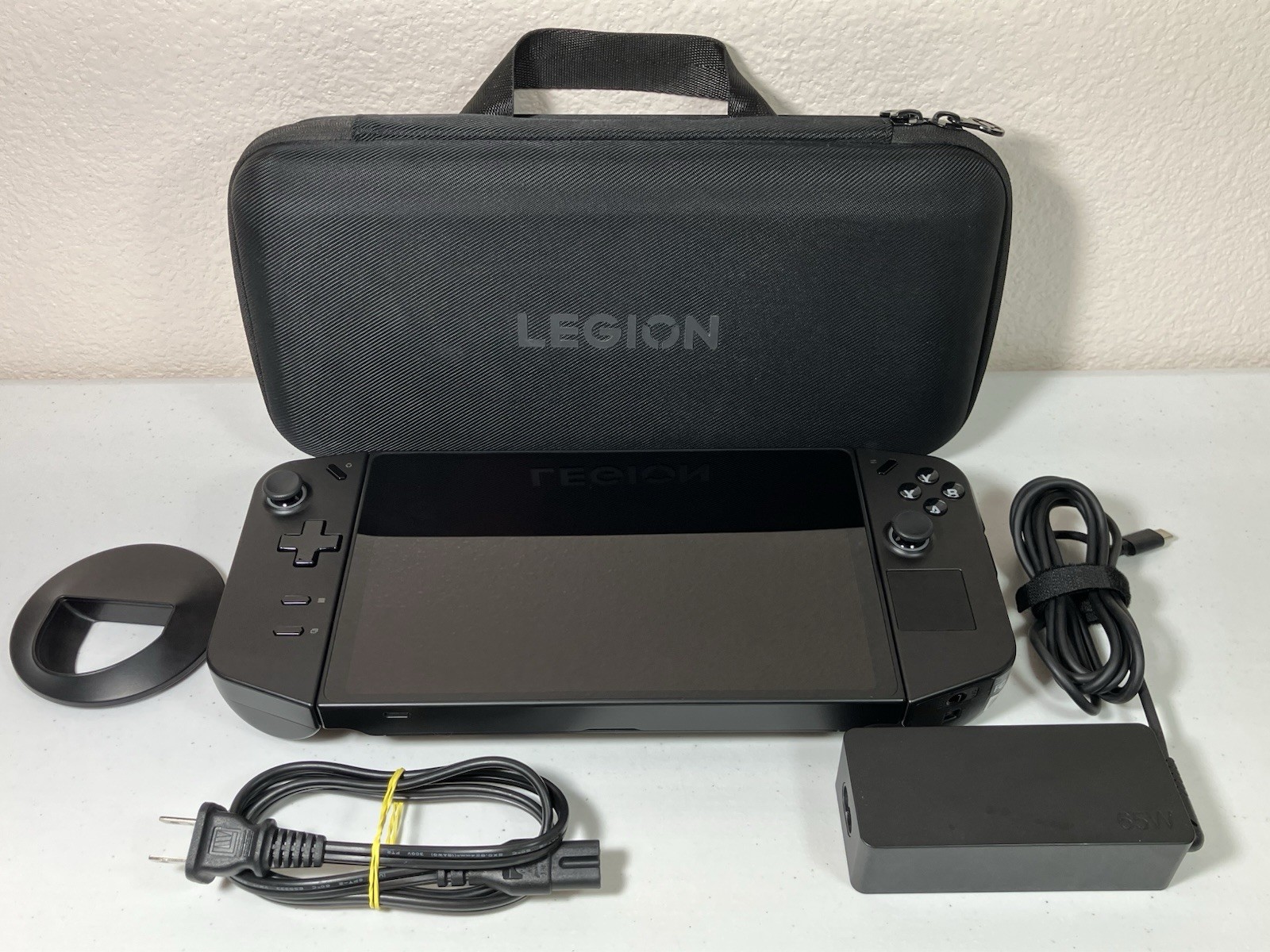 Lenovo Legion Go Handheld Console 1TB SSD 16GB RAM AMD Ryzen Z1 Extreme Win 11