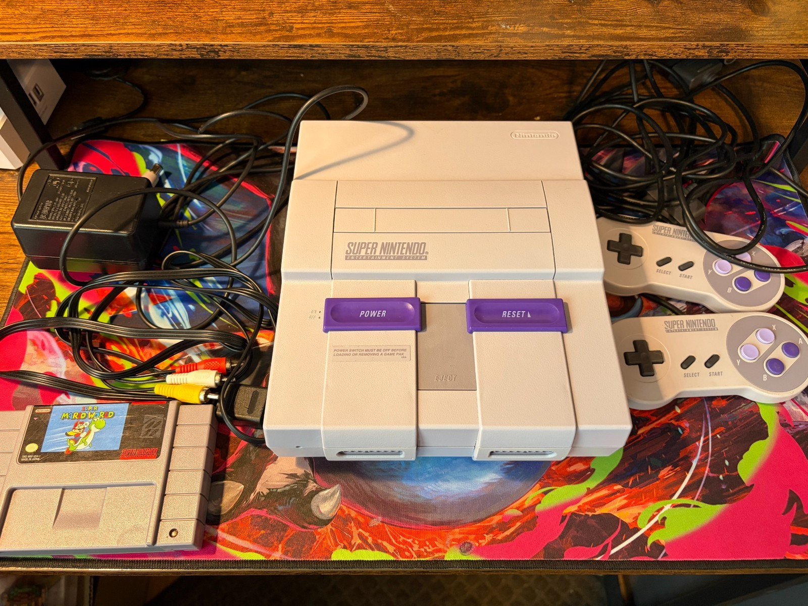 SNES 2400166 Home Console with Super Mario World