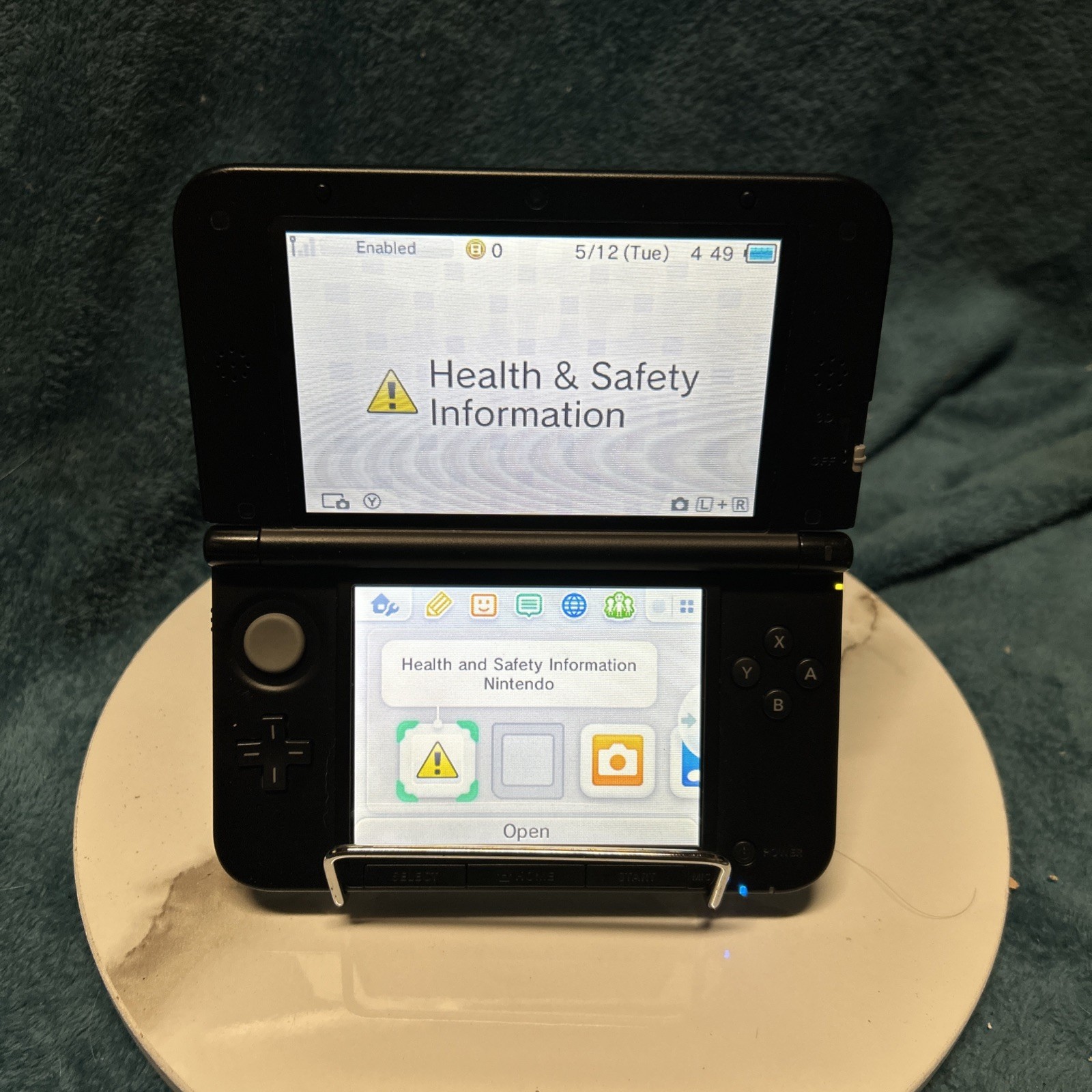 Nintendo 3DS XL Handheld Console Black US Model With For Display Only Box