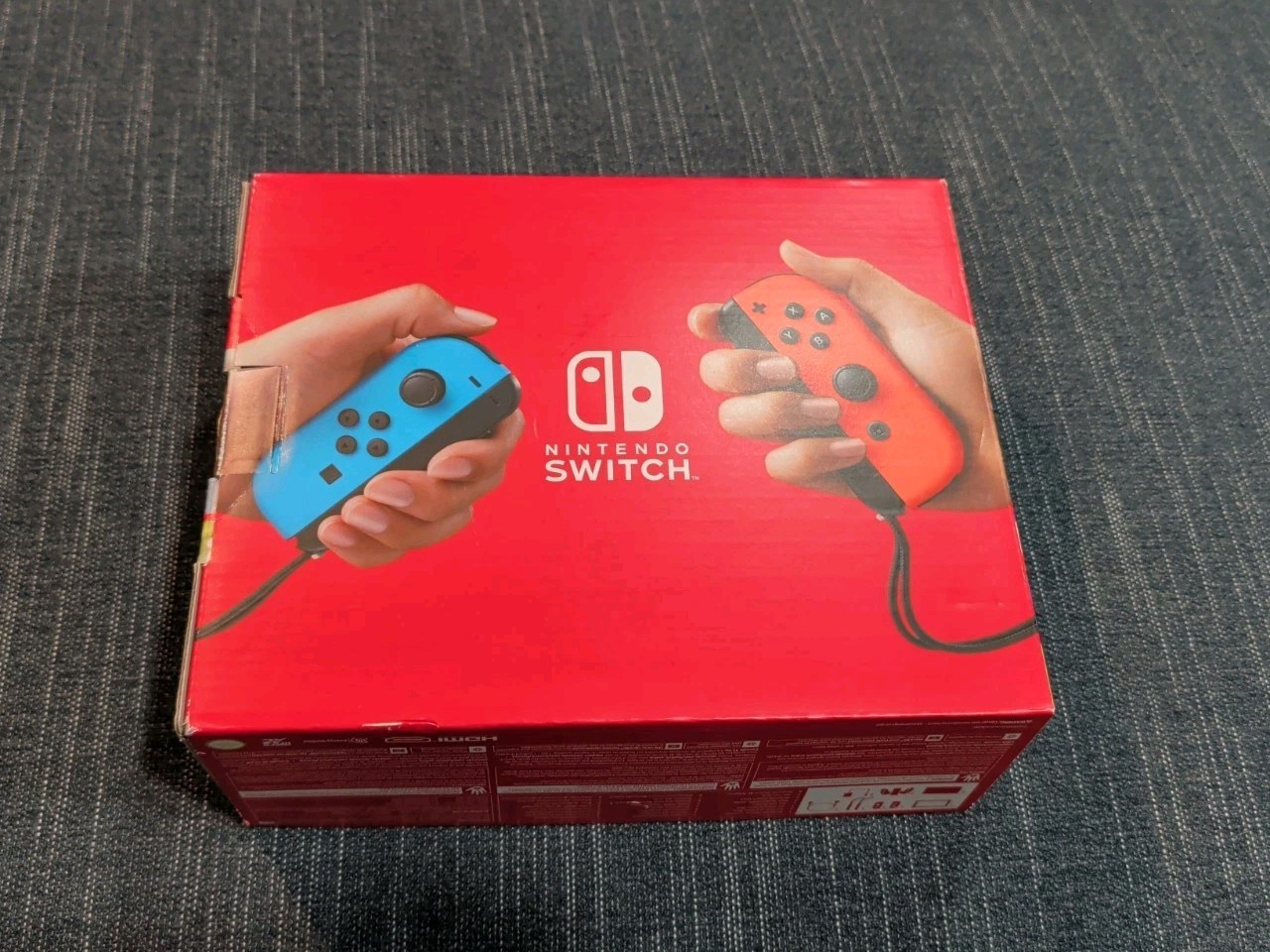 Nintendo Switch System with Neon Blue and Neon Red Joy-Con (HAC-001-01)