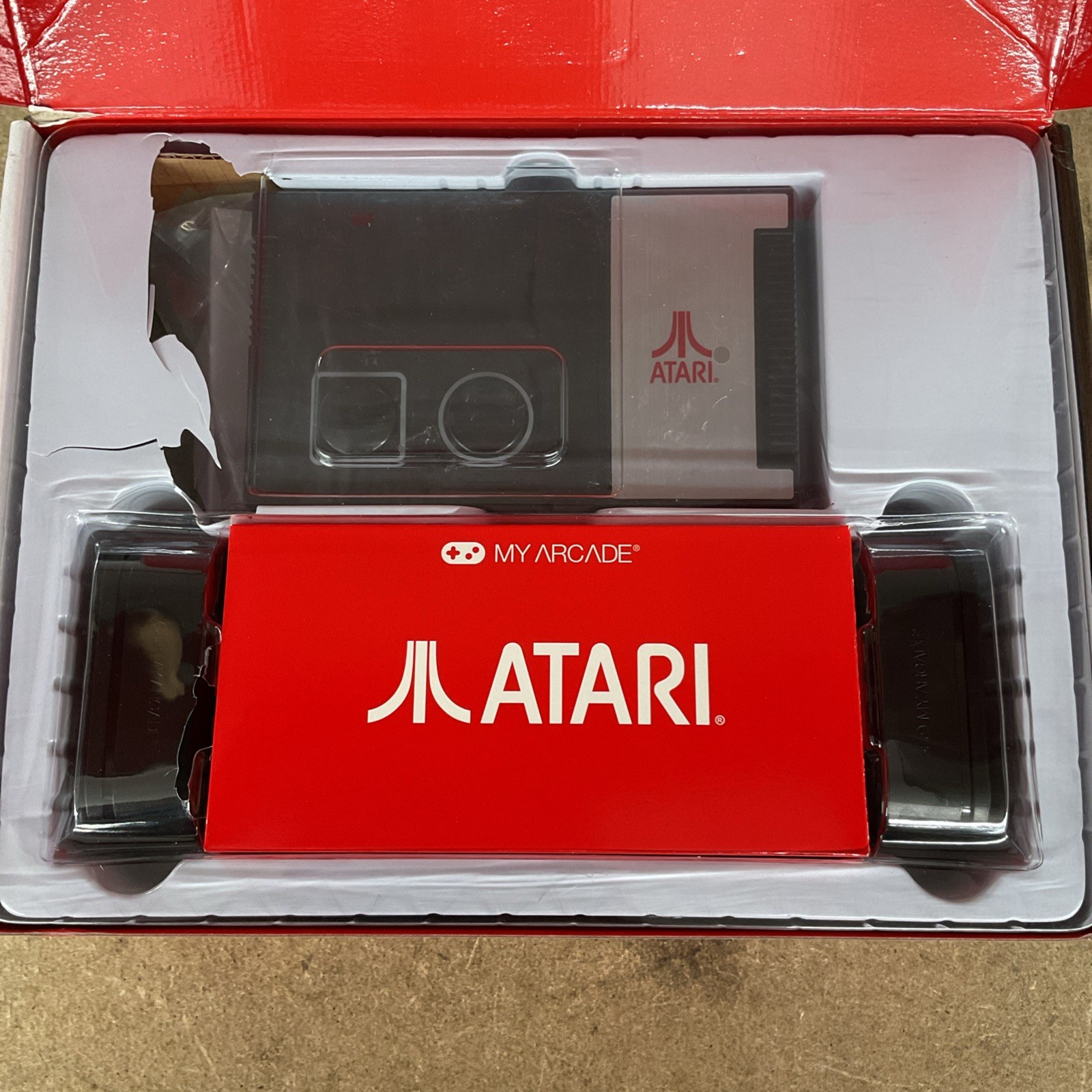 My Arcade Atari GameStation Pro HDMI Console Games 7000 – 2 Wireless Controllers