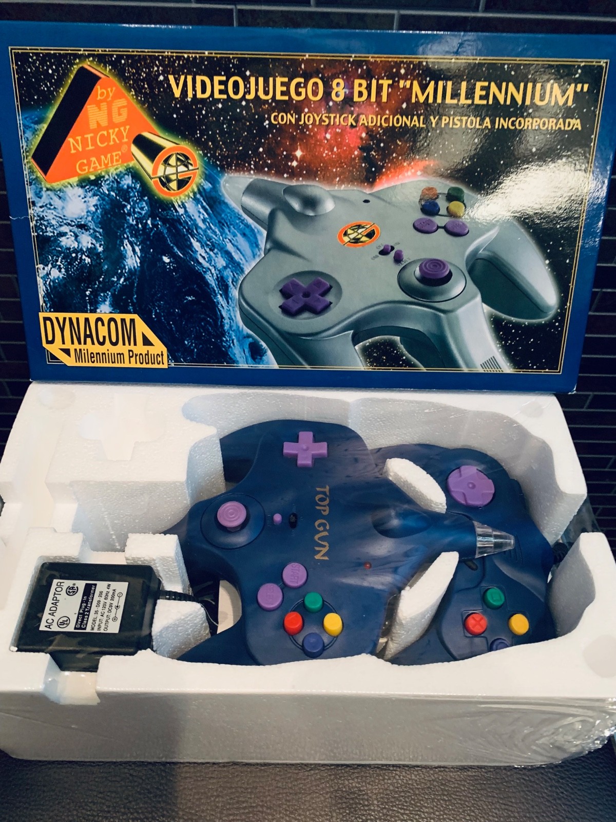 Dynacom (Dinovision) 8-bit Millennium Famiclone Collectible Game Console,Brazil