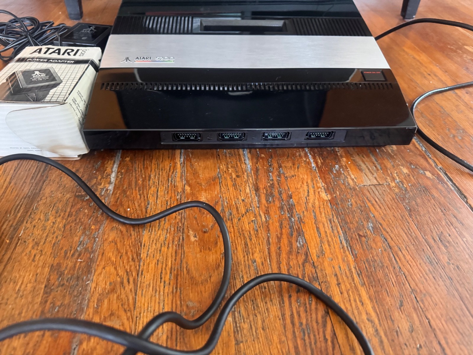 Atari 5200 four port missing 1 controller and switch box