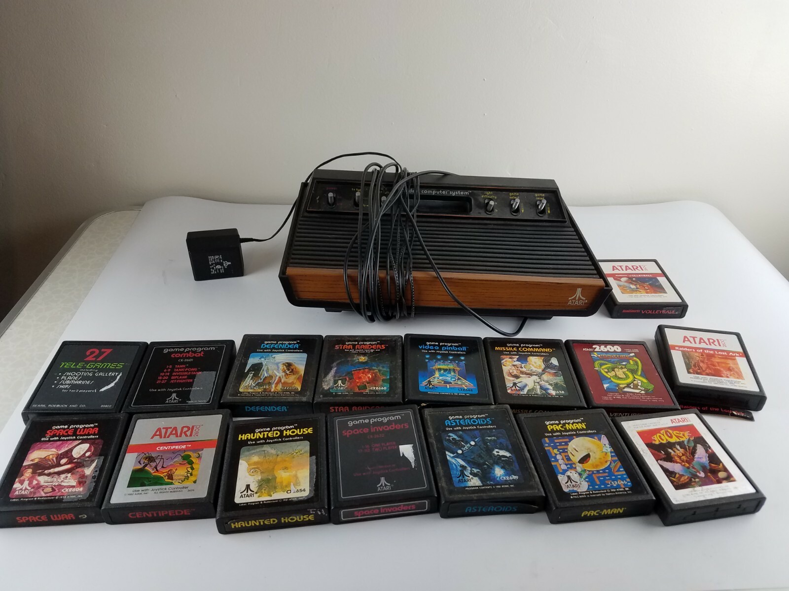 Atari 2600 (CX-2600) Console Wood Grain 4 Switch W/ 16 Games – Everything Works!