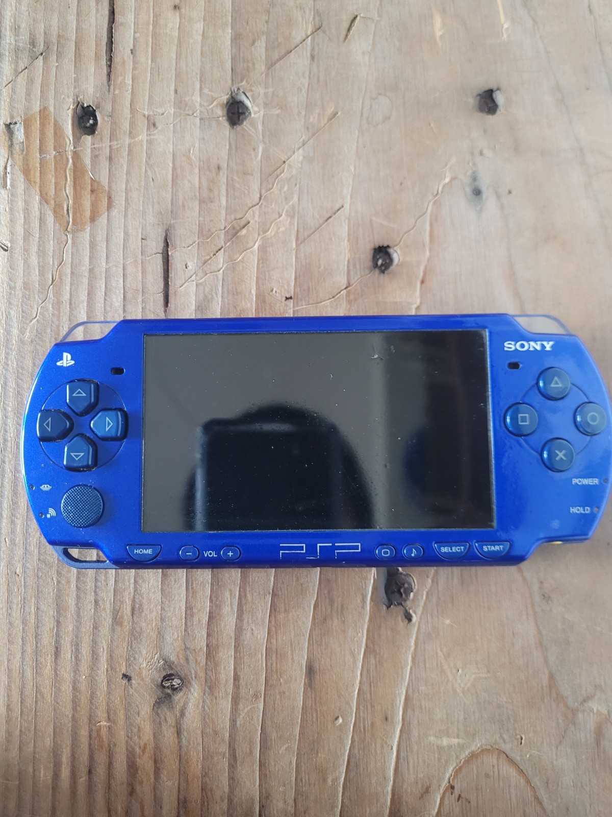 Sony PSP 2000 Launch Edition 64MB Handheld System – Piano Black
