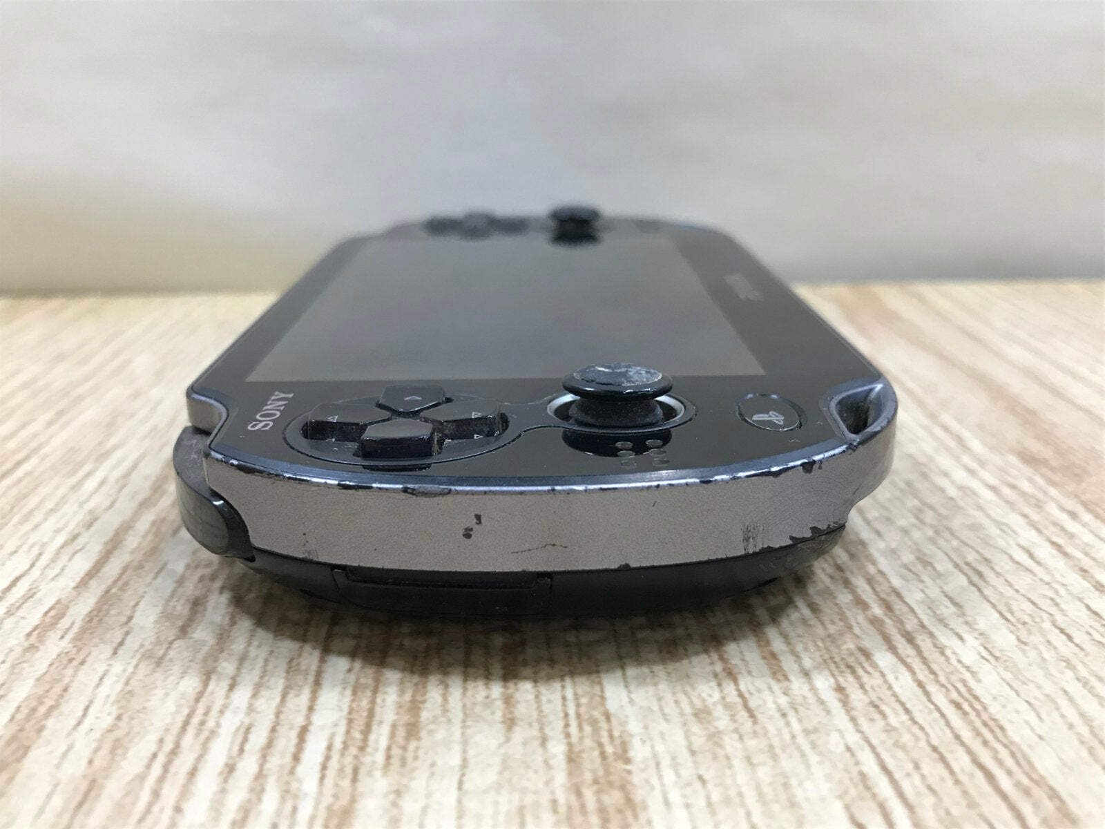 PS Vita PCH-1000 CRYSTAL BLACK Console Japan – With Defects GE1739