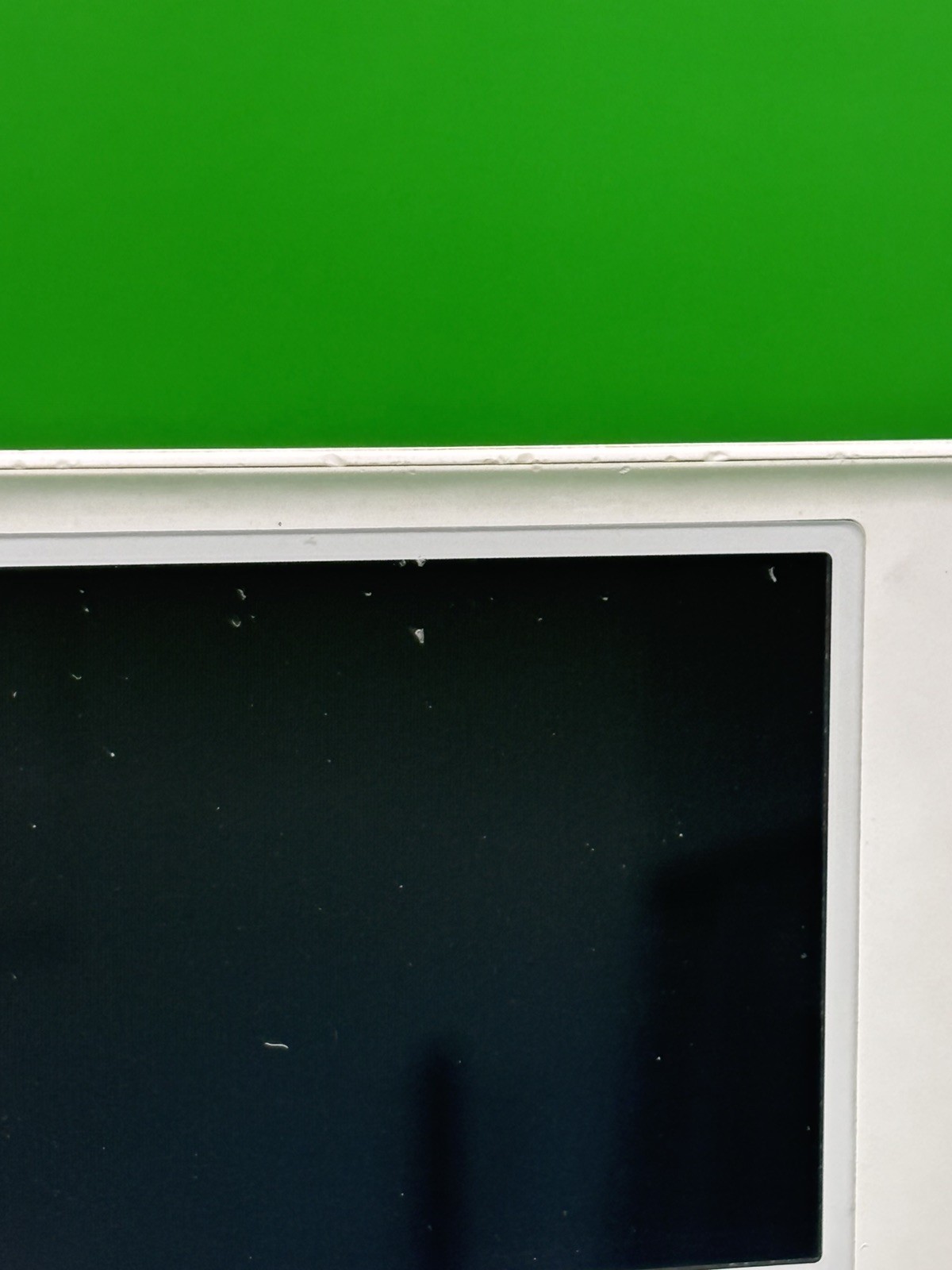 Nintendo DSi – White (F47) READ DESCRIPTION
