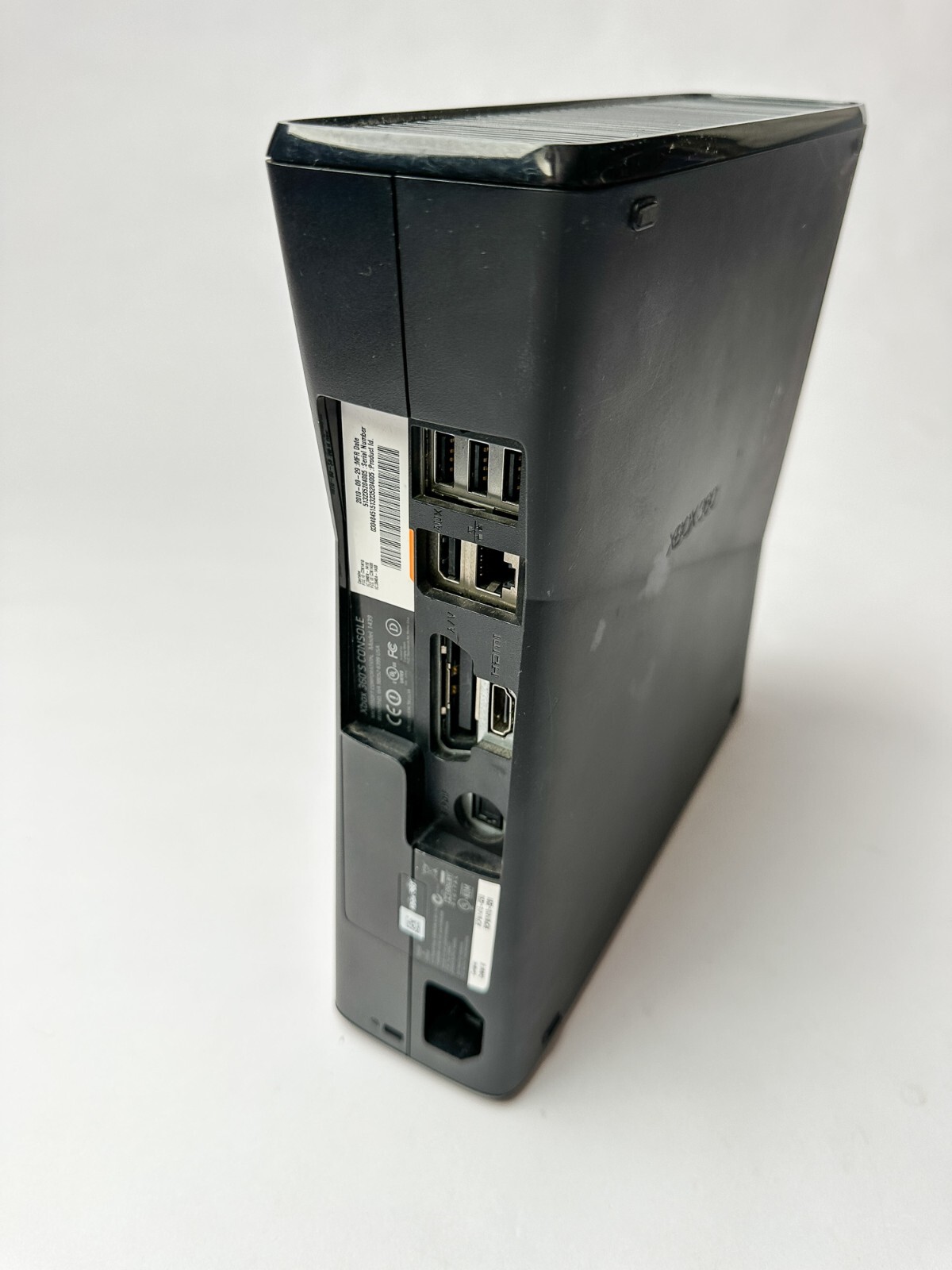Microsoft Xbox 360 S 4GB Black Console (Model 1439) Console & Power Cable only