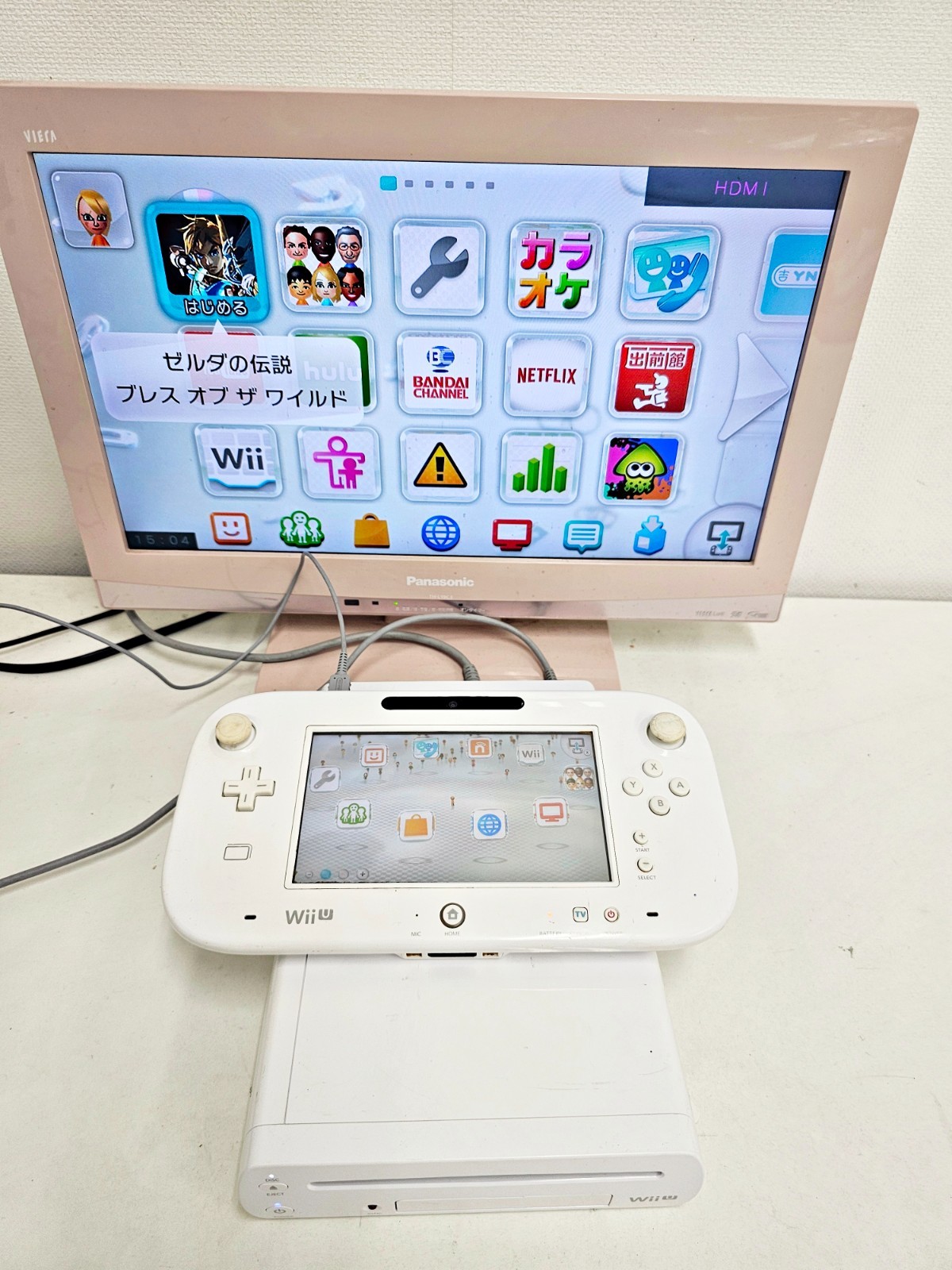 Nintendo Wii U Console White Set 32GB 607 Japan