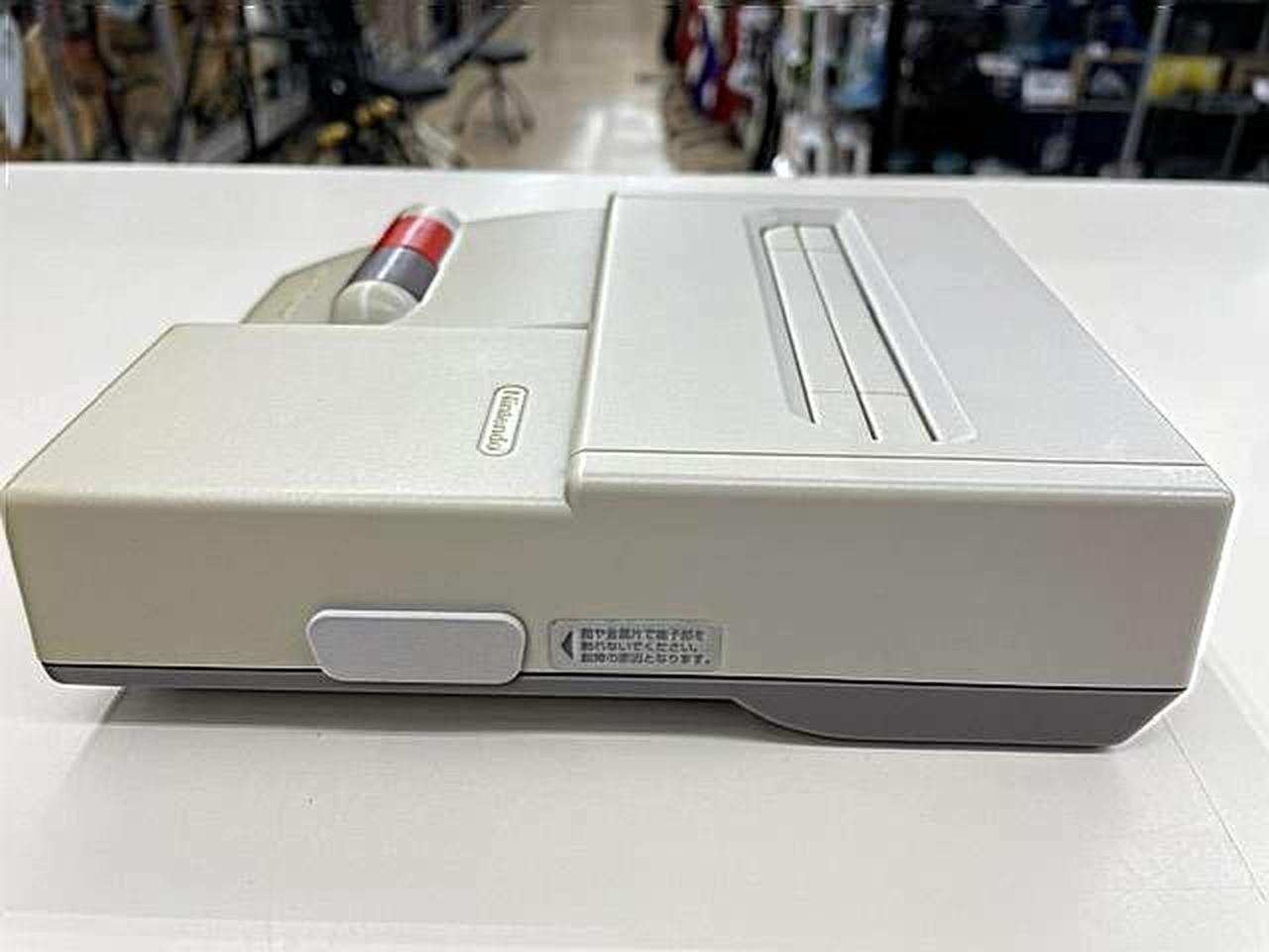 Retro Game Console Model HVC 101 NINTENDO