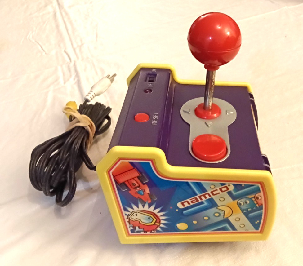 Atari Flashback 5 Collector’s Edition & Jakks Pacific 2003 Plug N Play System