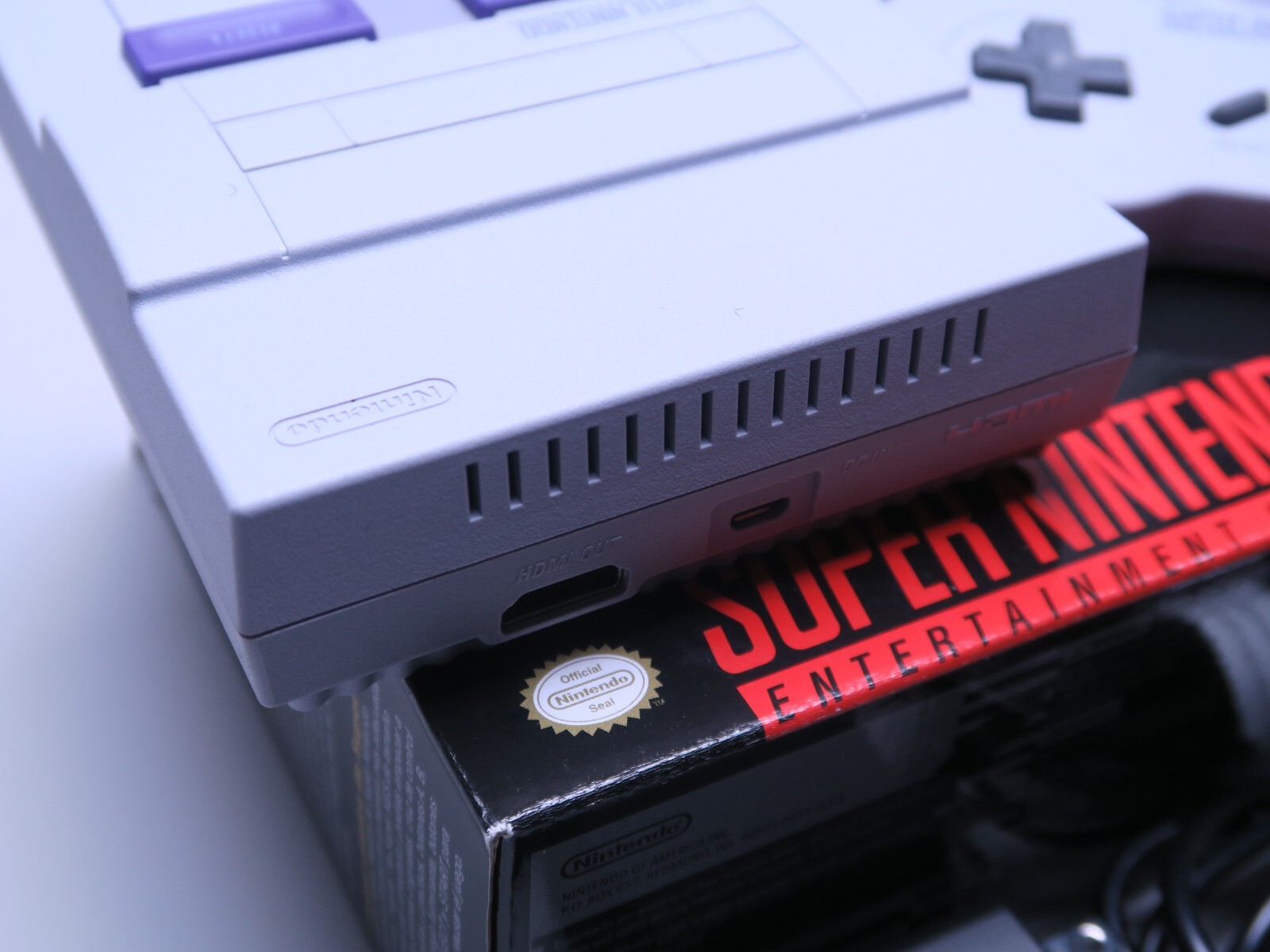 Authentic 16-Bit Super Nintendo SNES Classic Edition Console (21 Built-In Games)