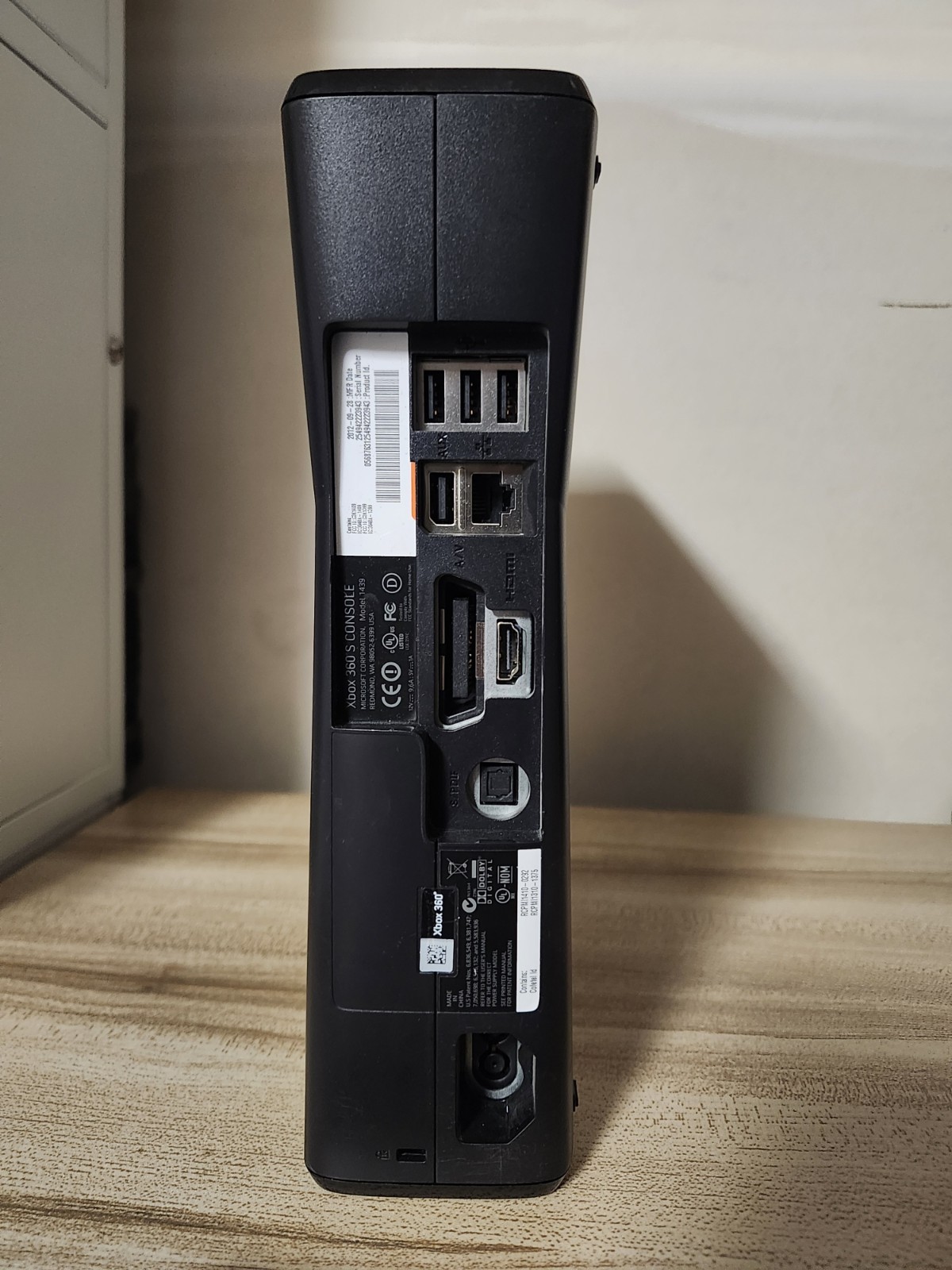 Microsoft Xbox 360 S Console Only – Black (1439) No HD/Cords For Parts Or Repair