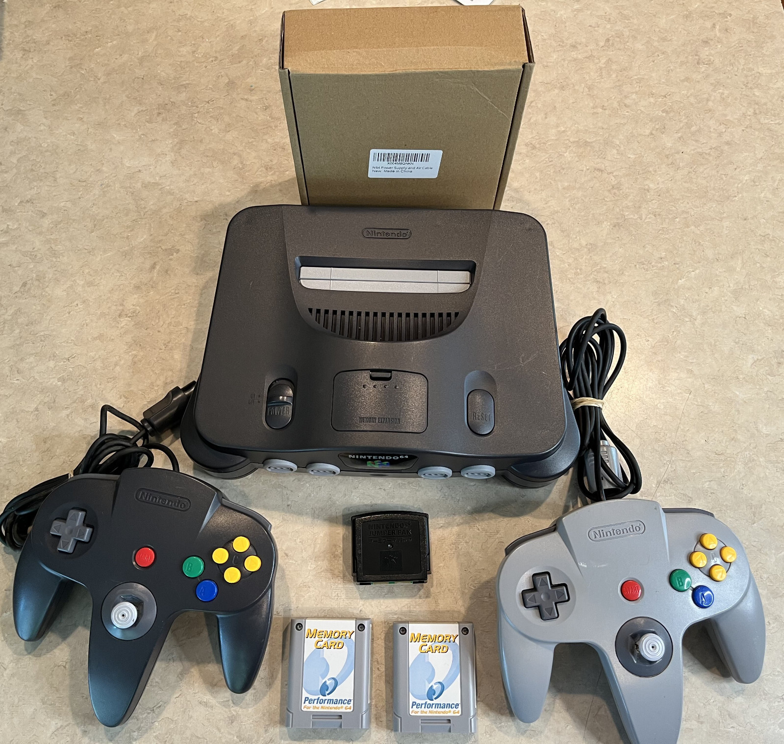 Nintendo 64 Console NUS-001 2 Controllers W/ Cords Memory Cards Tested Working